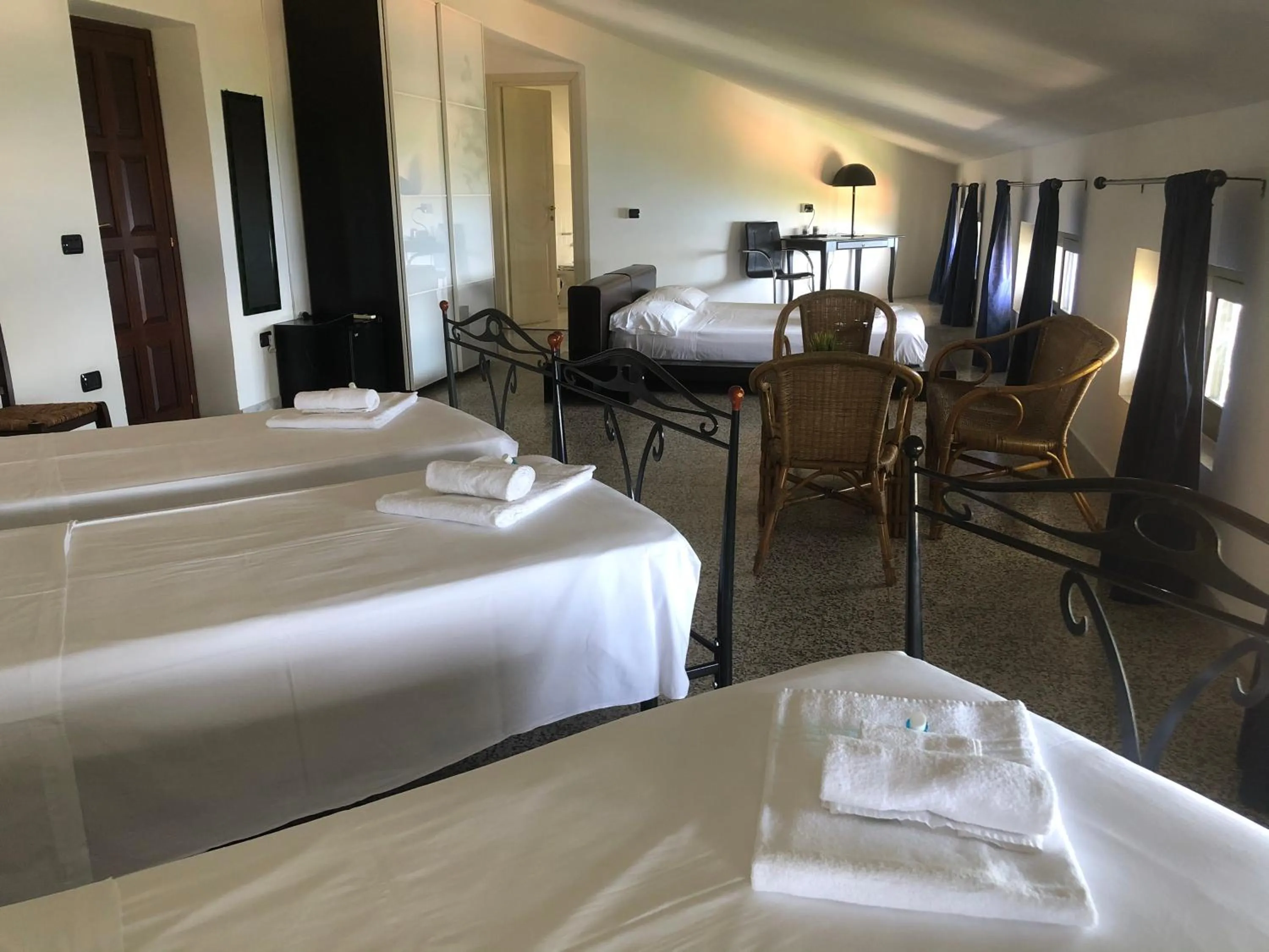 View (from property/room), Bed in Villa Nappi Bed & Breakfast