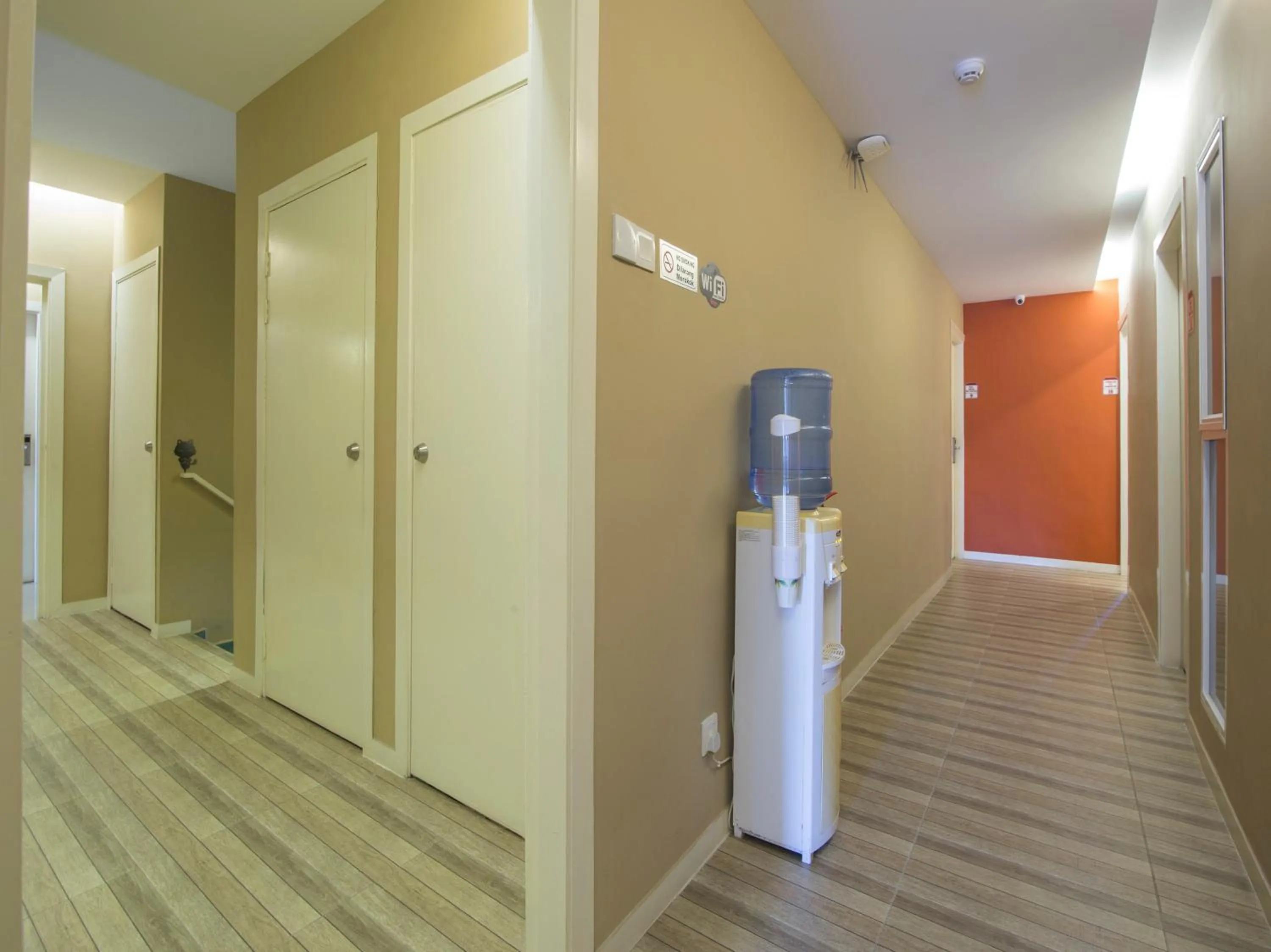 Floor plan in Super OYO 1145 Lea Guest House & Cafe