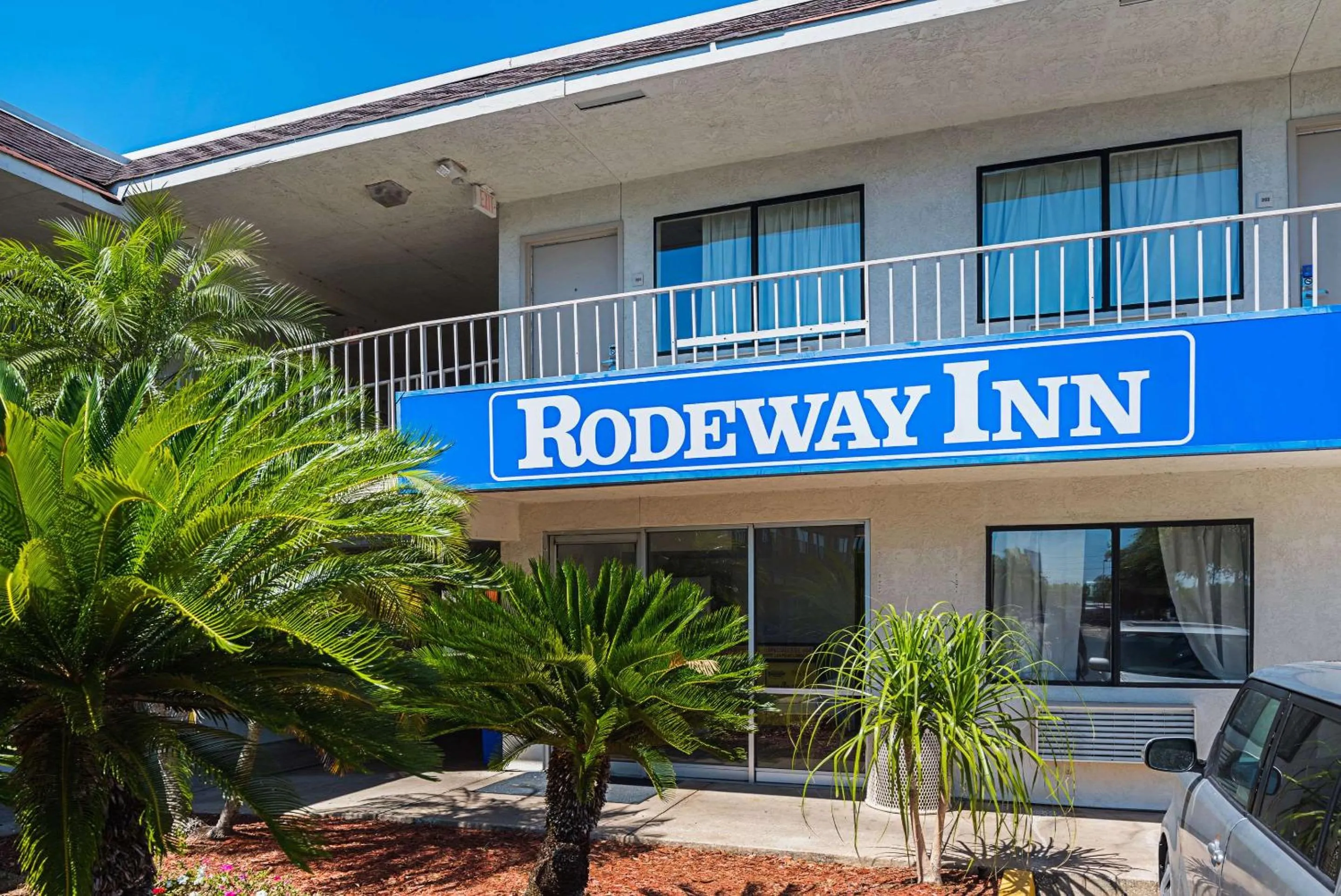 Property building in Rodeway Inn Kissimmee - Orlando Maingate West - Free Theme Park Shuttle
