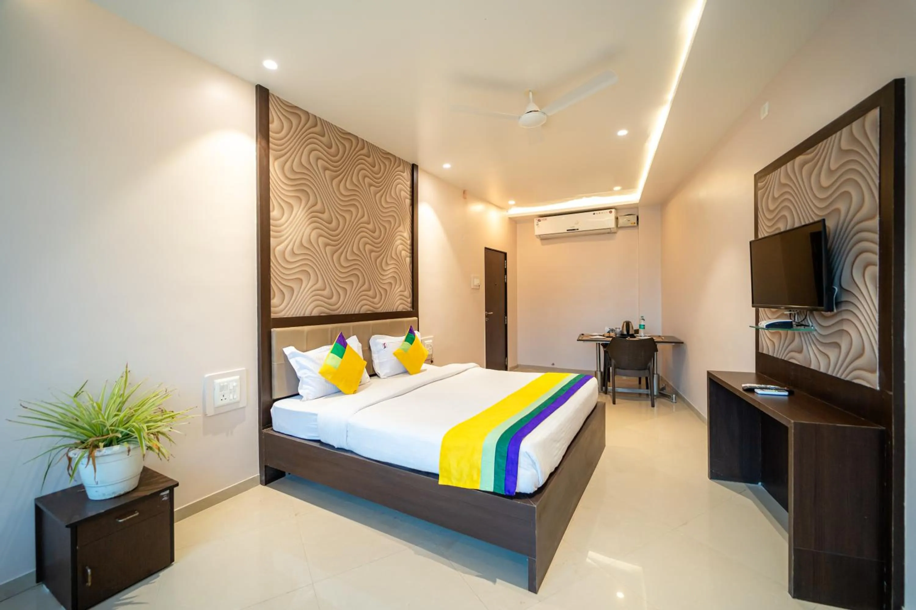 Bedroom, Bed in Itsy Hotels Sitara