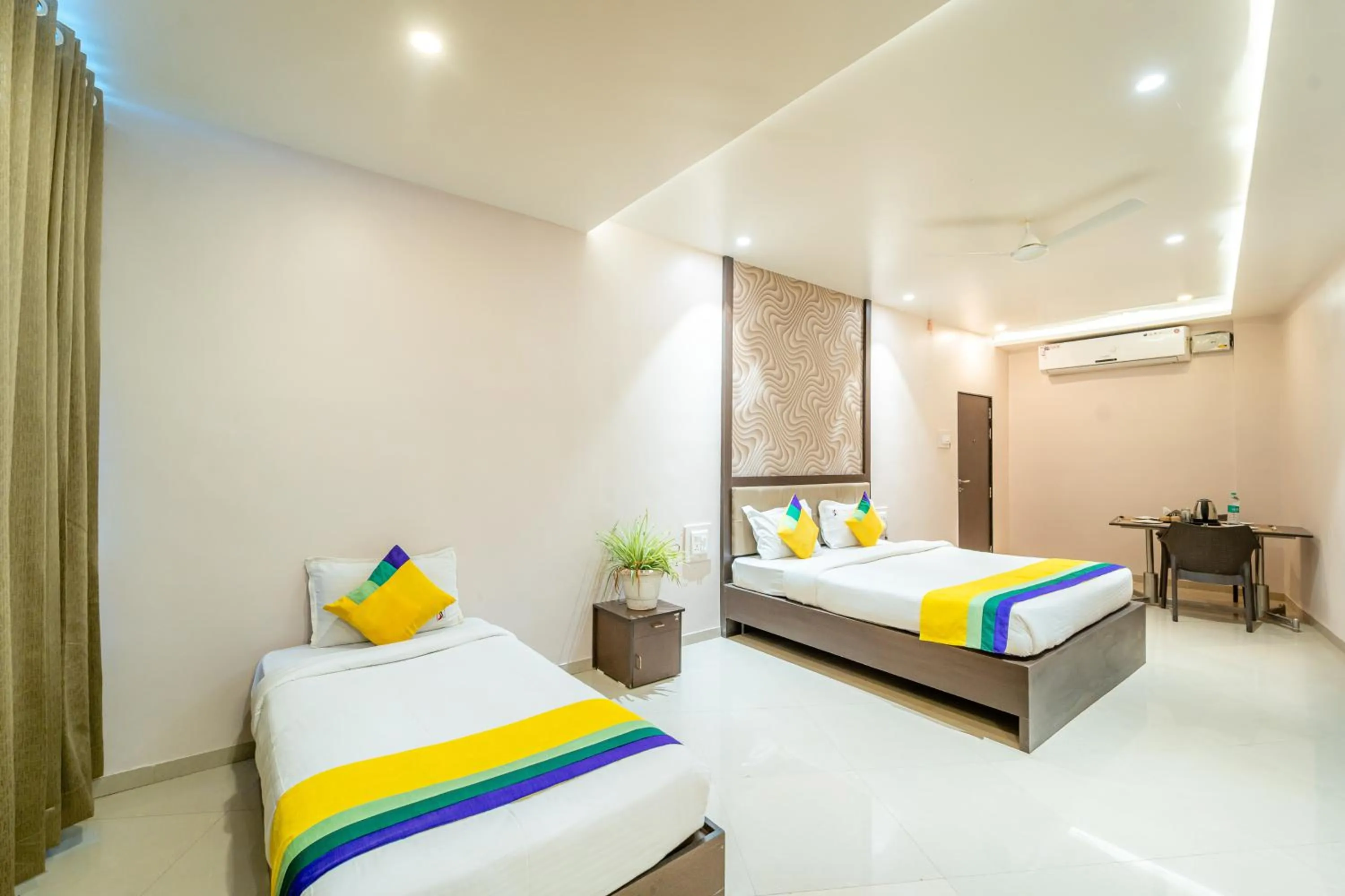 Bedroom, Bed in Itsy Hotels Sitara