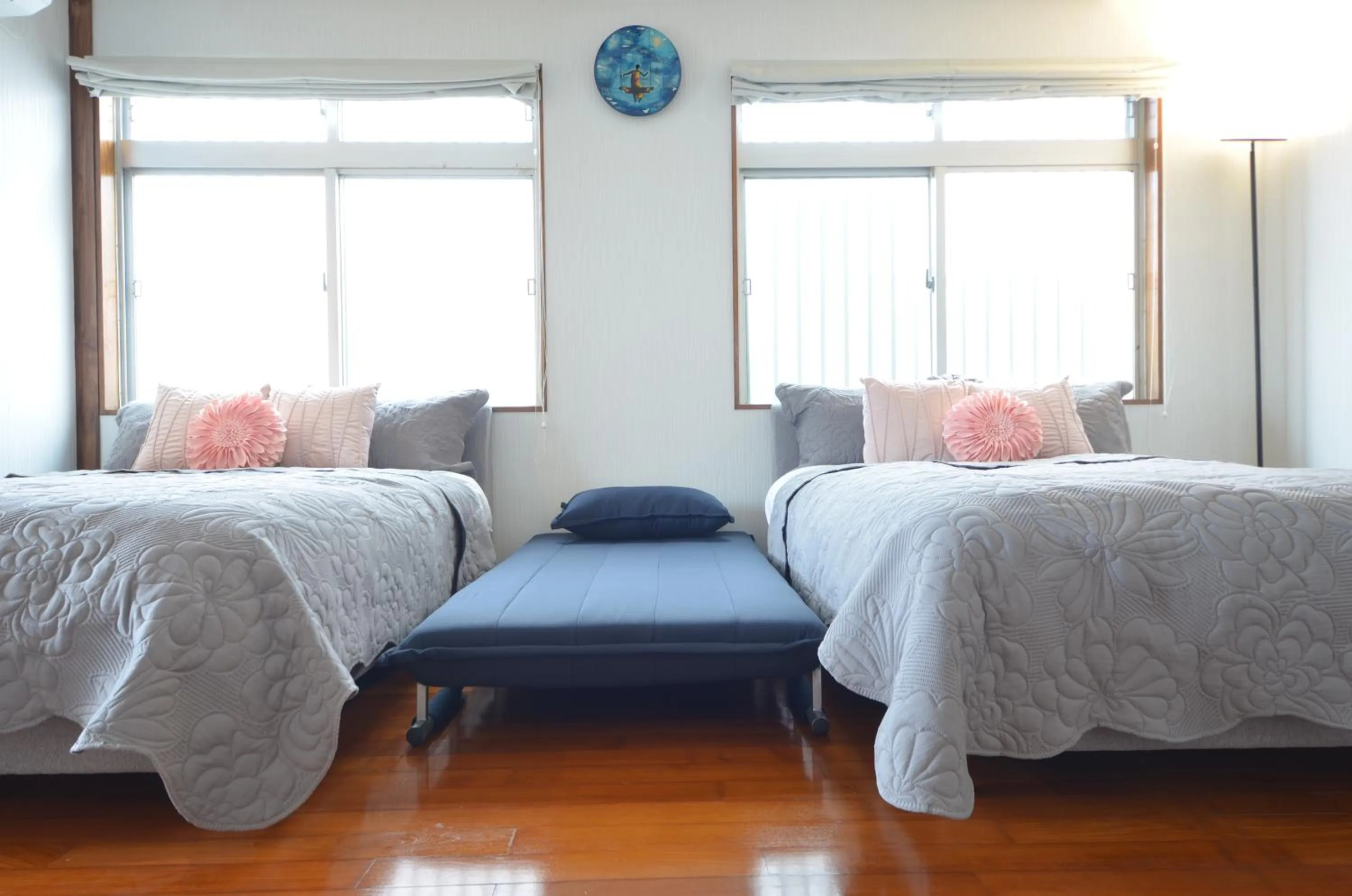 Bedroom, Bed in Sobe House in Yomitanson