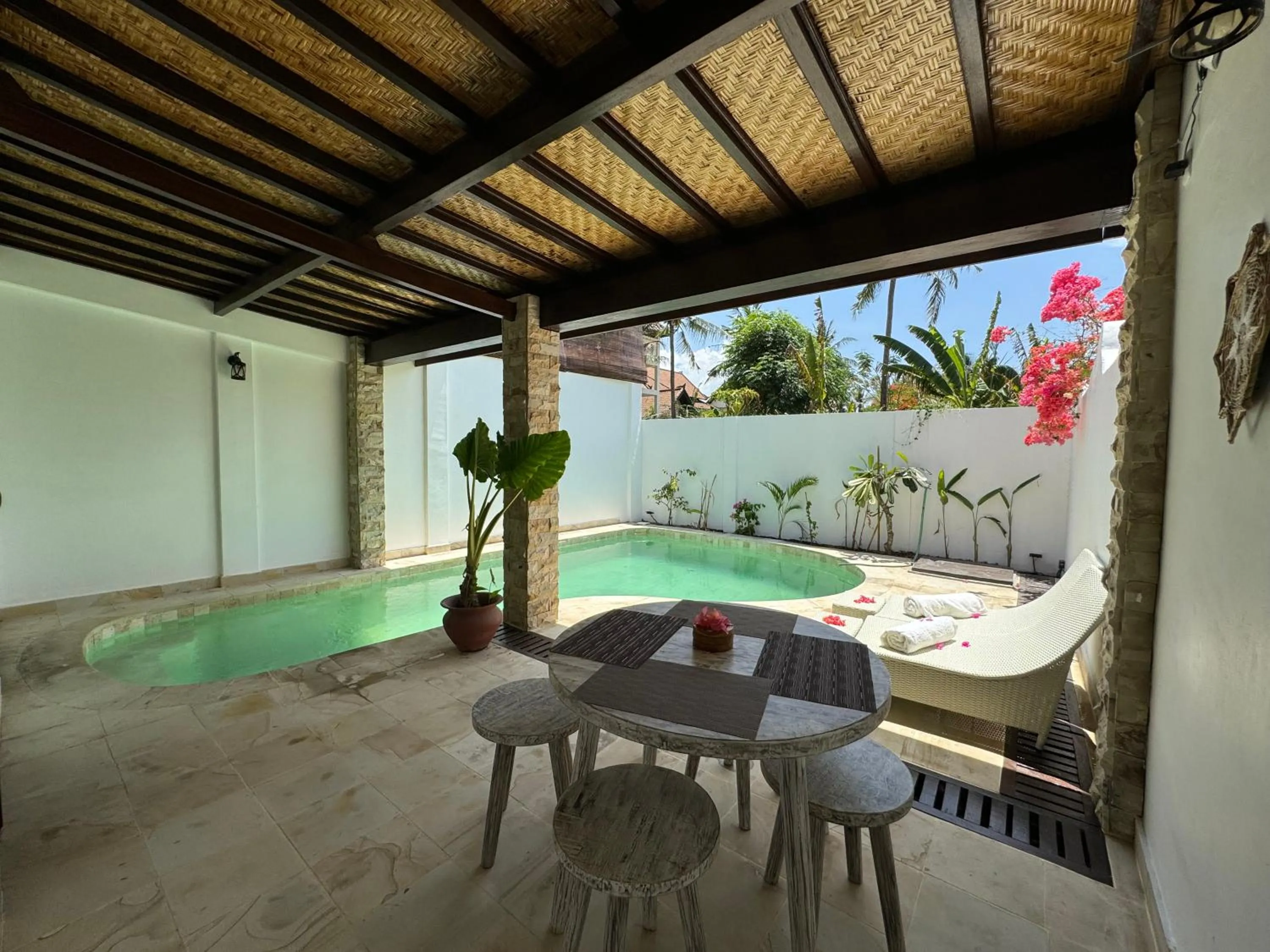 Swimming pool in Cantika Villa