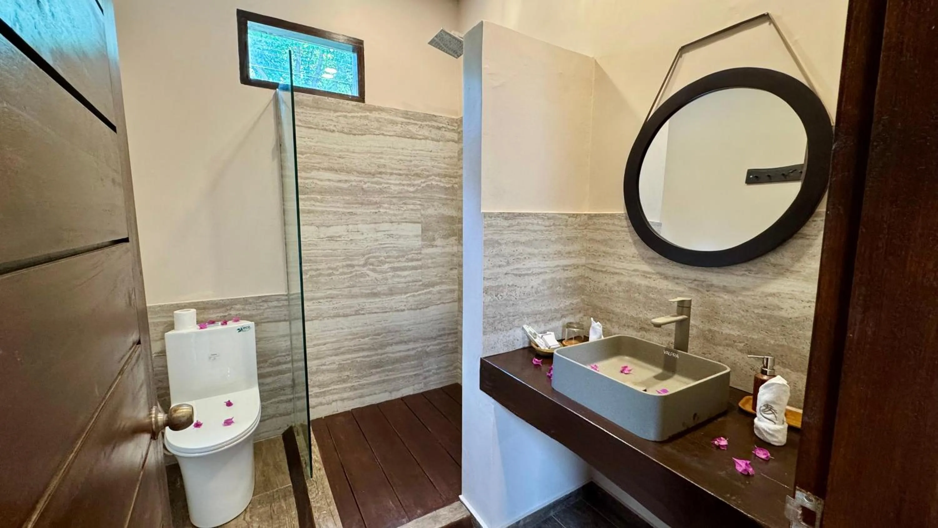 Bathroom in Cantika Villa