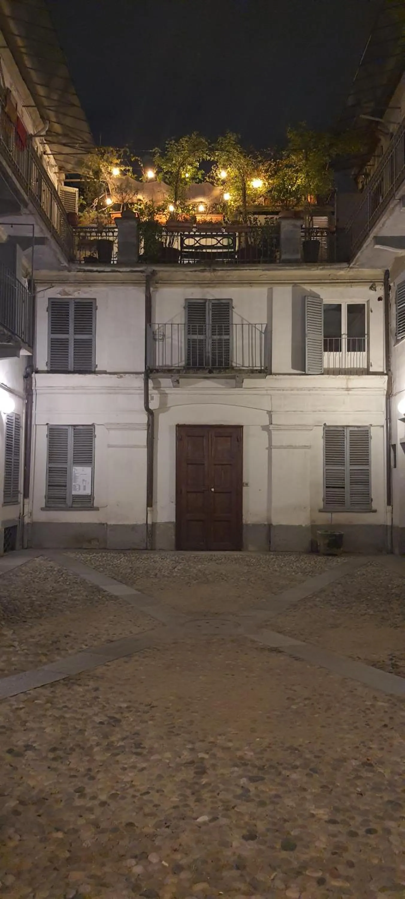 Property building in Albergo Avalon