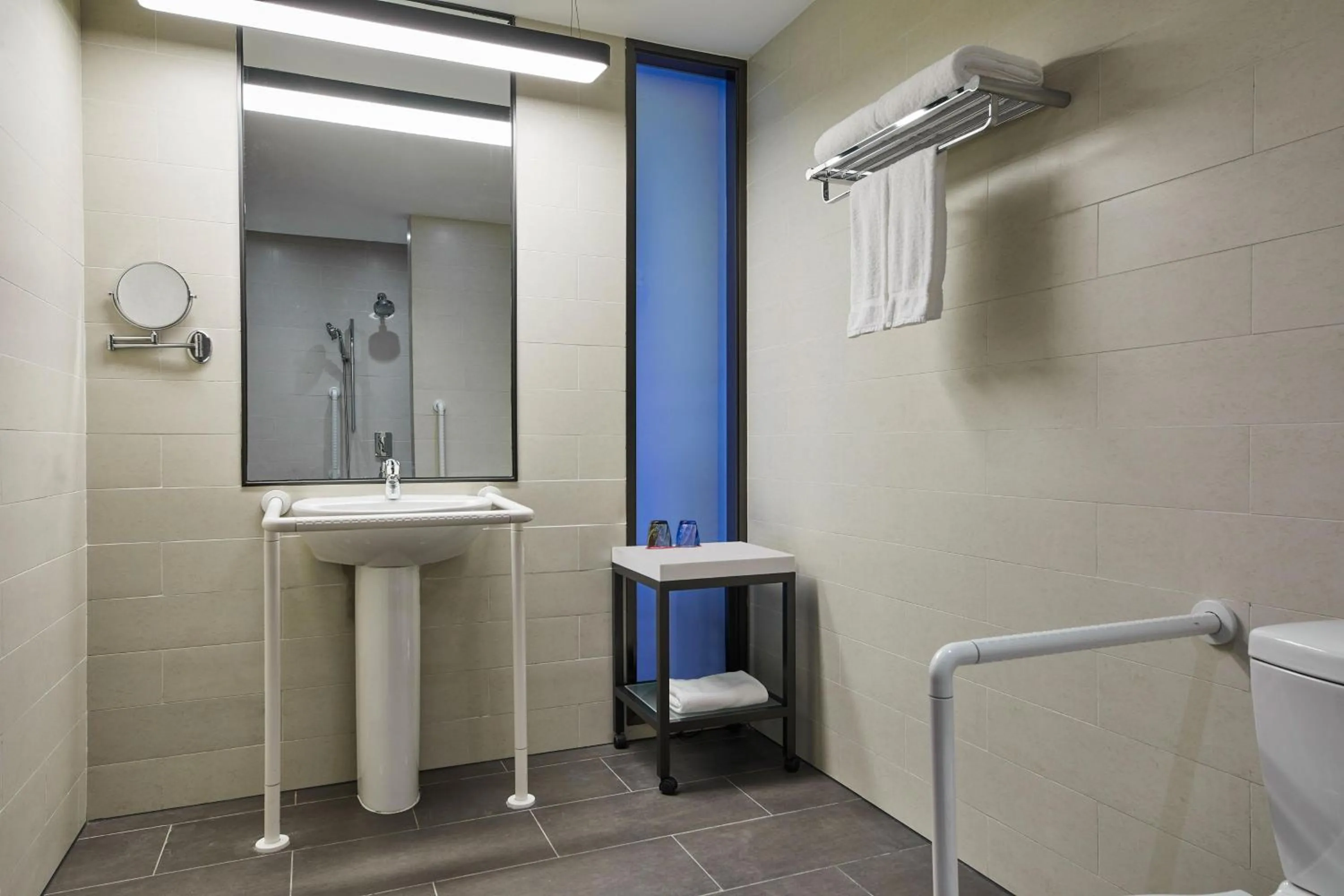 Bathroom in Aloft Shanghai Zhangjiang Haike