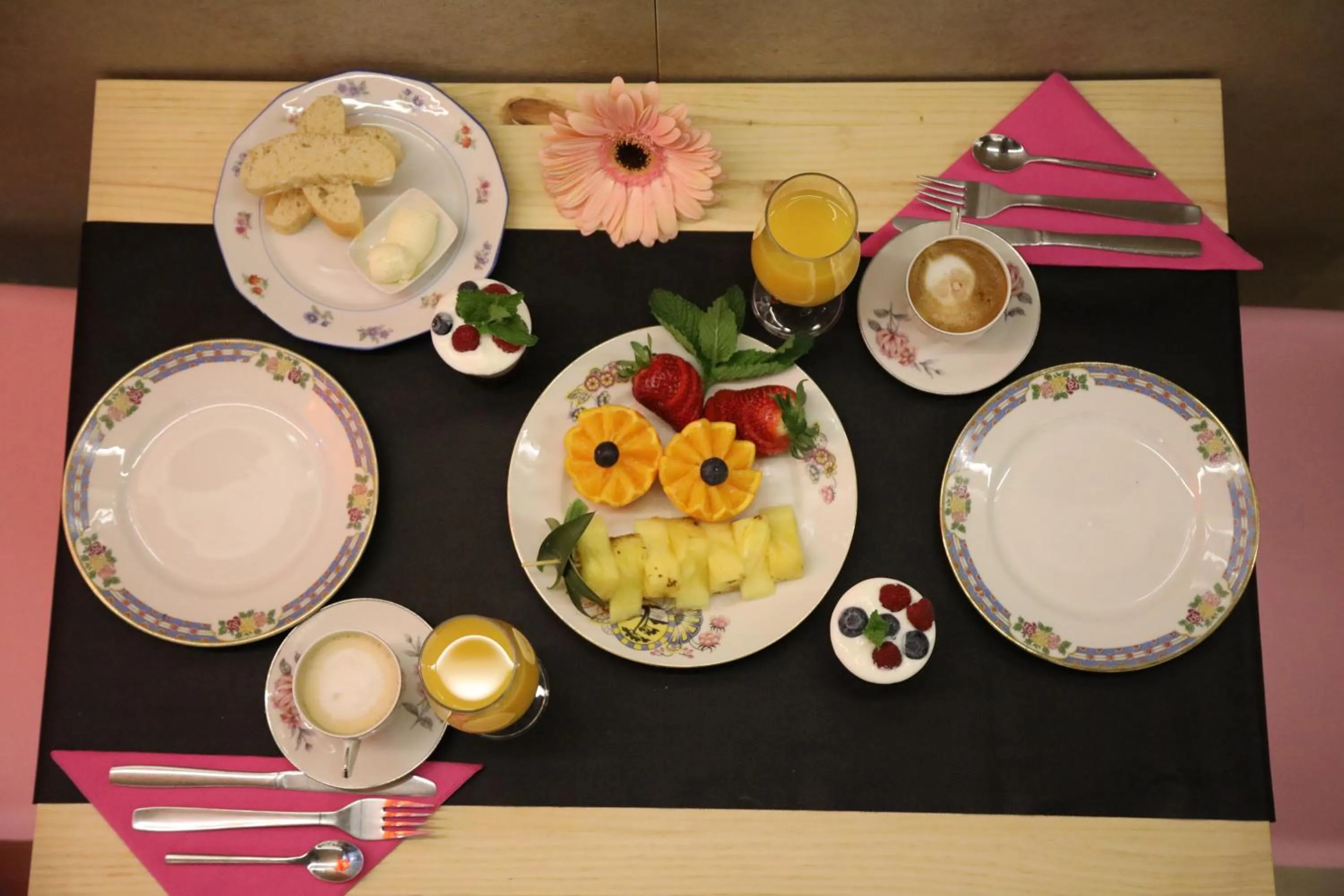 Continental breakfast in Antidoto Rooms San Agustín - Recomendado para adultos