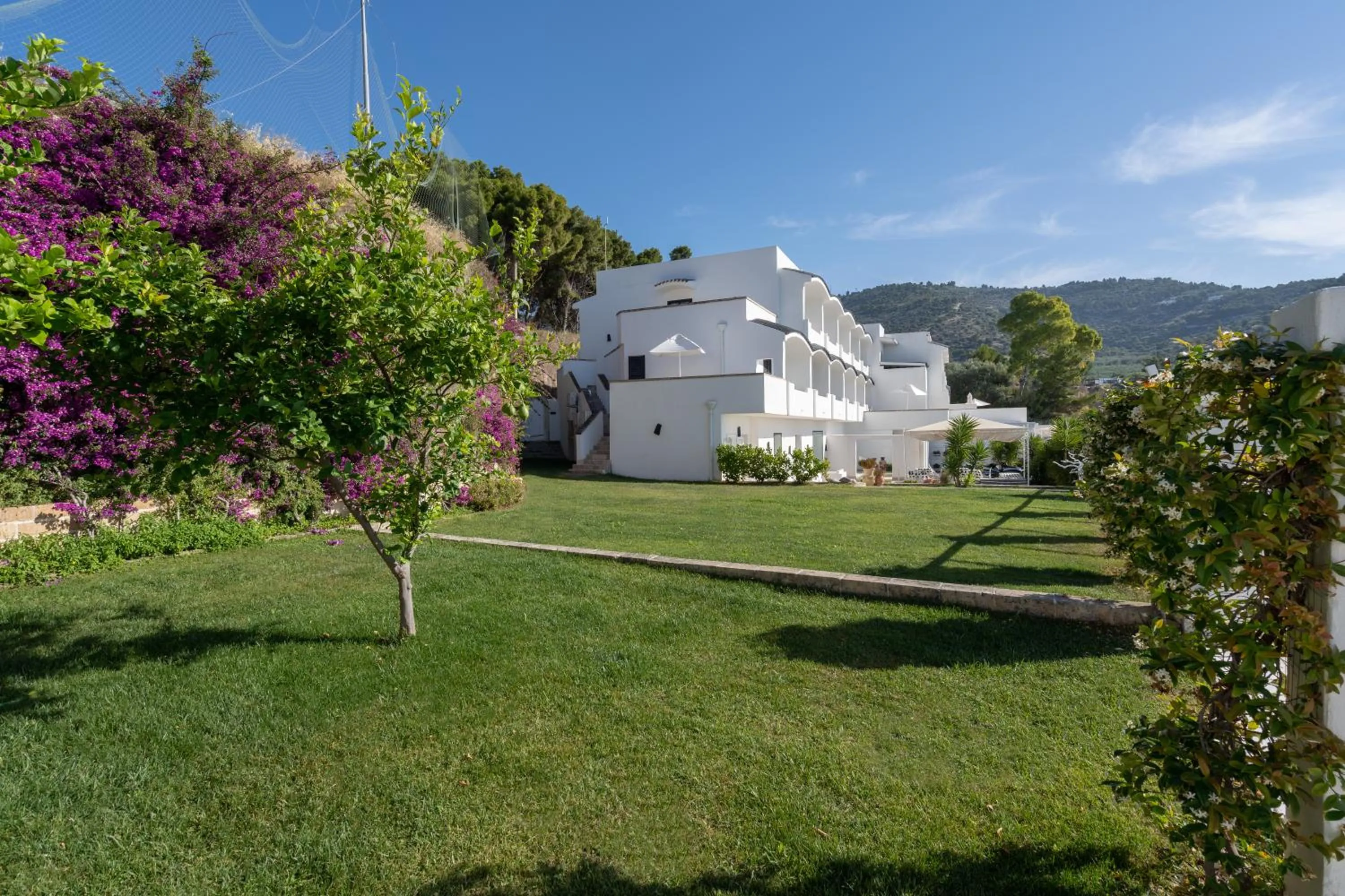 Garden in La Casa E Il Mare, Private Bay Hotel