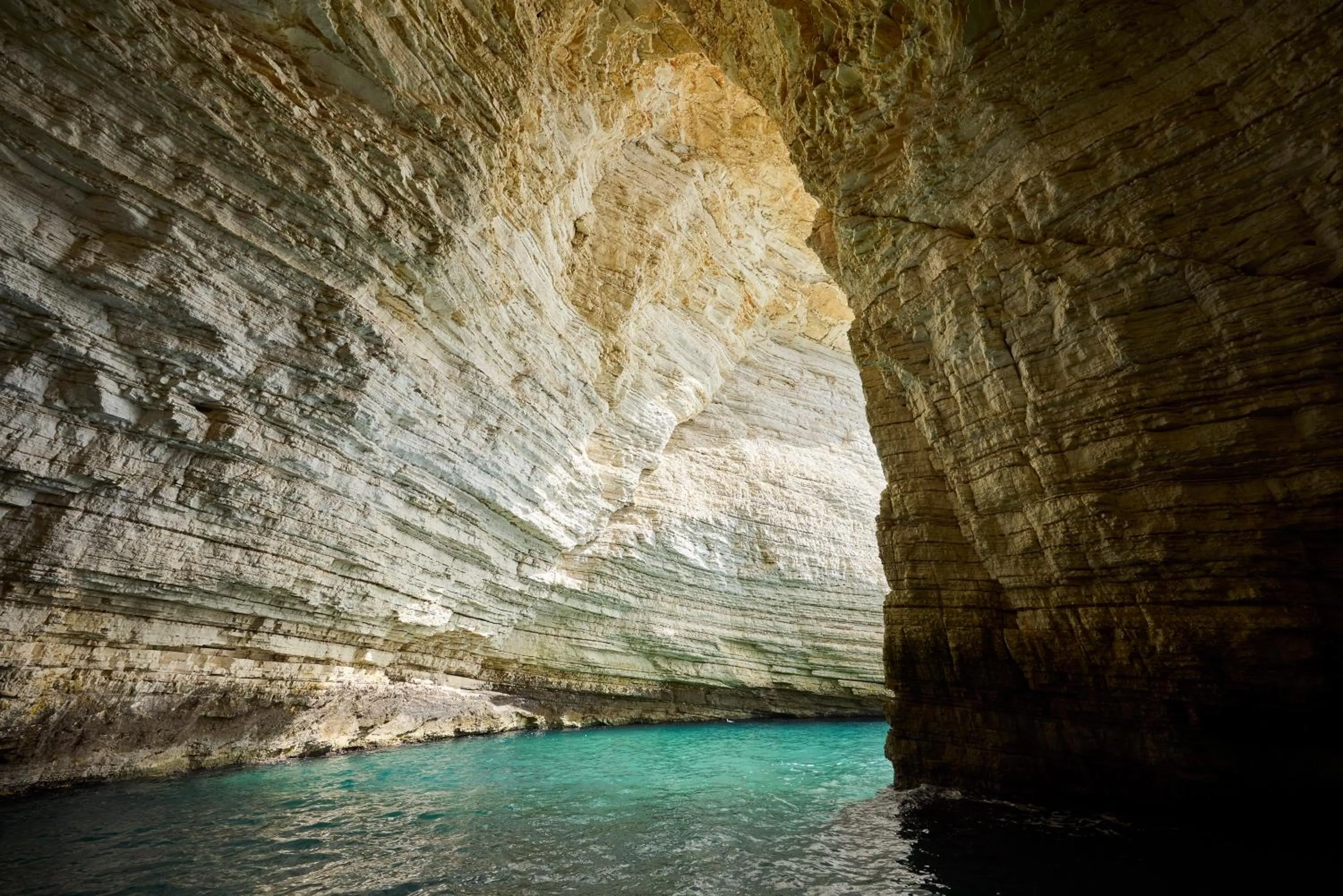 Hiking in La Casa E Il Mare, Private Bay Hotel