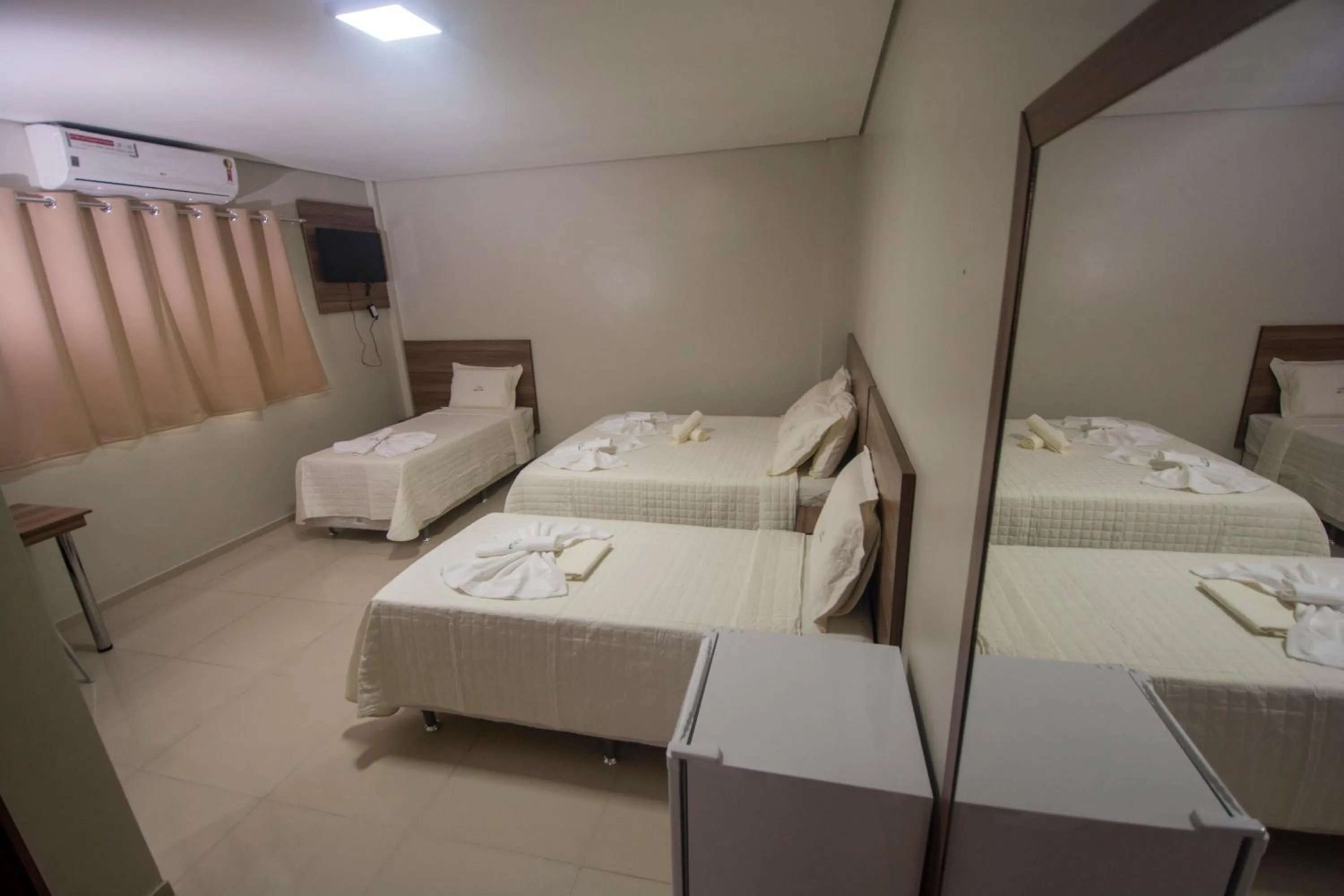 Bed in Hotel Encosta do Horto