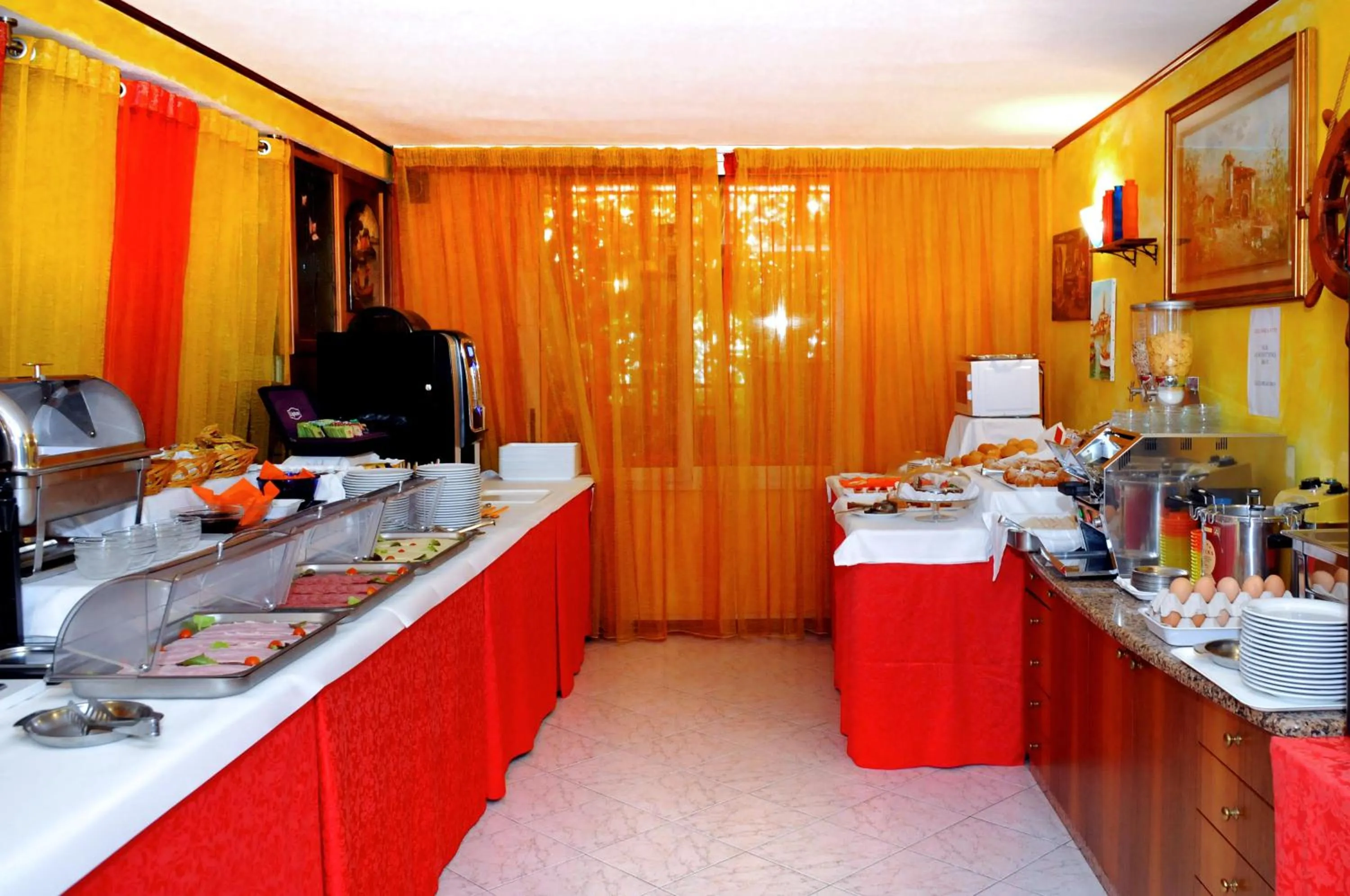 Buffet breakfast in Hotel Fortuna