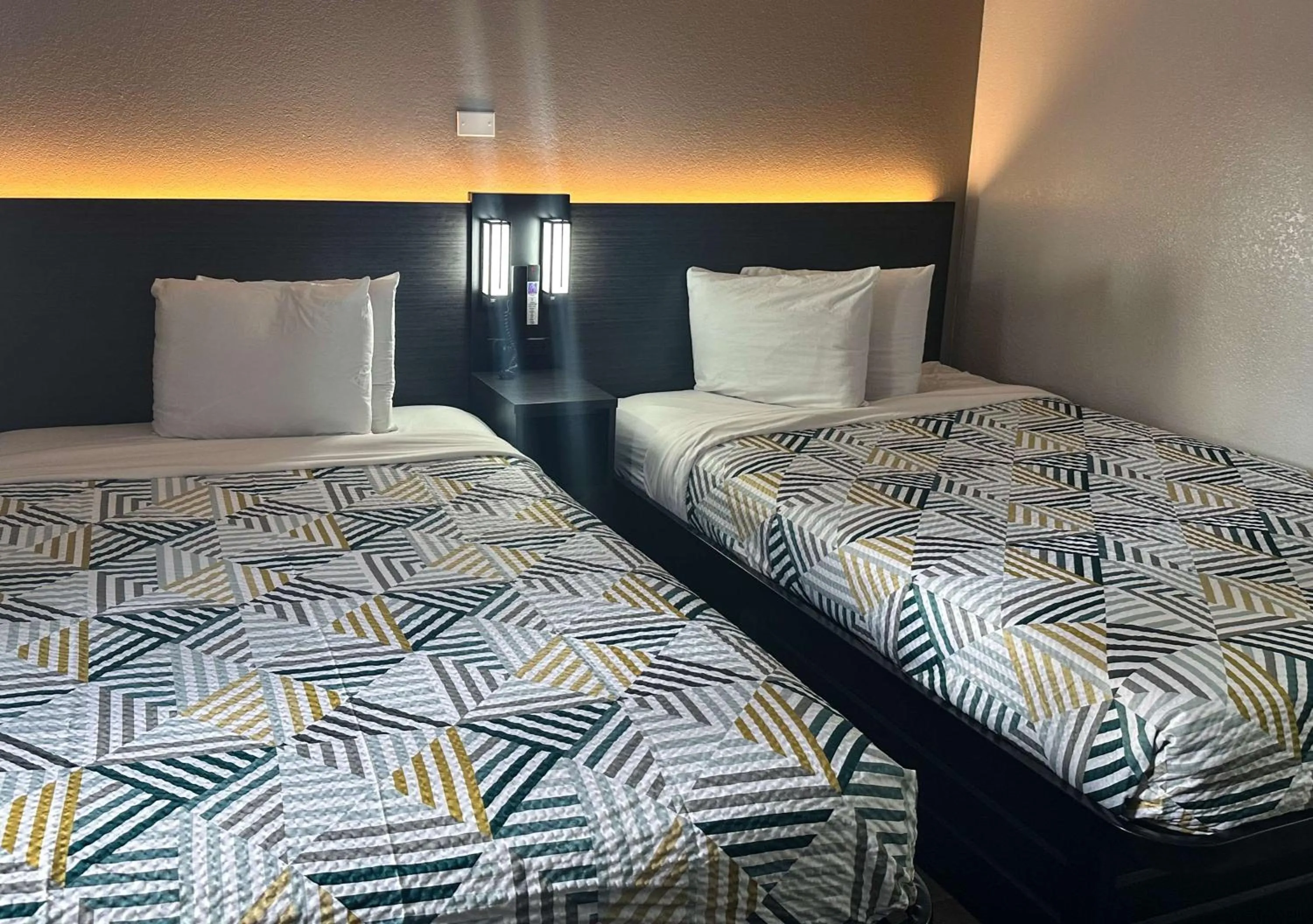 Bedroom, Bed in Motel 6-Kissimmee, FL - Orlando