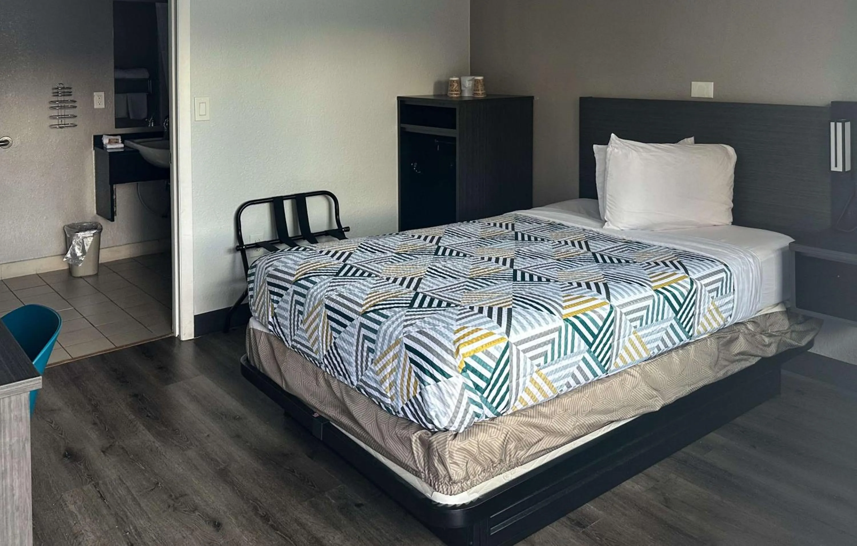 Bedroom, Bed in Motel 6-Kissimmee, FL - Orlando