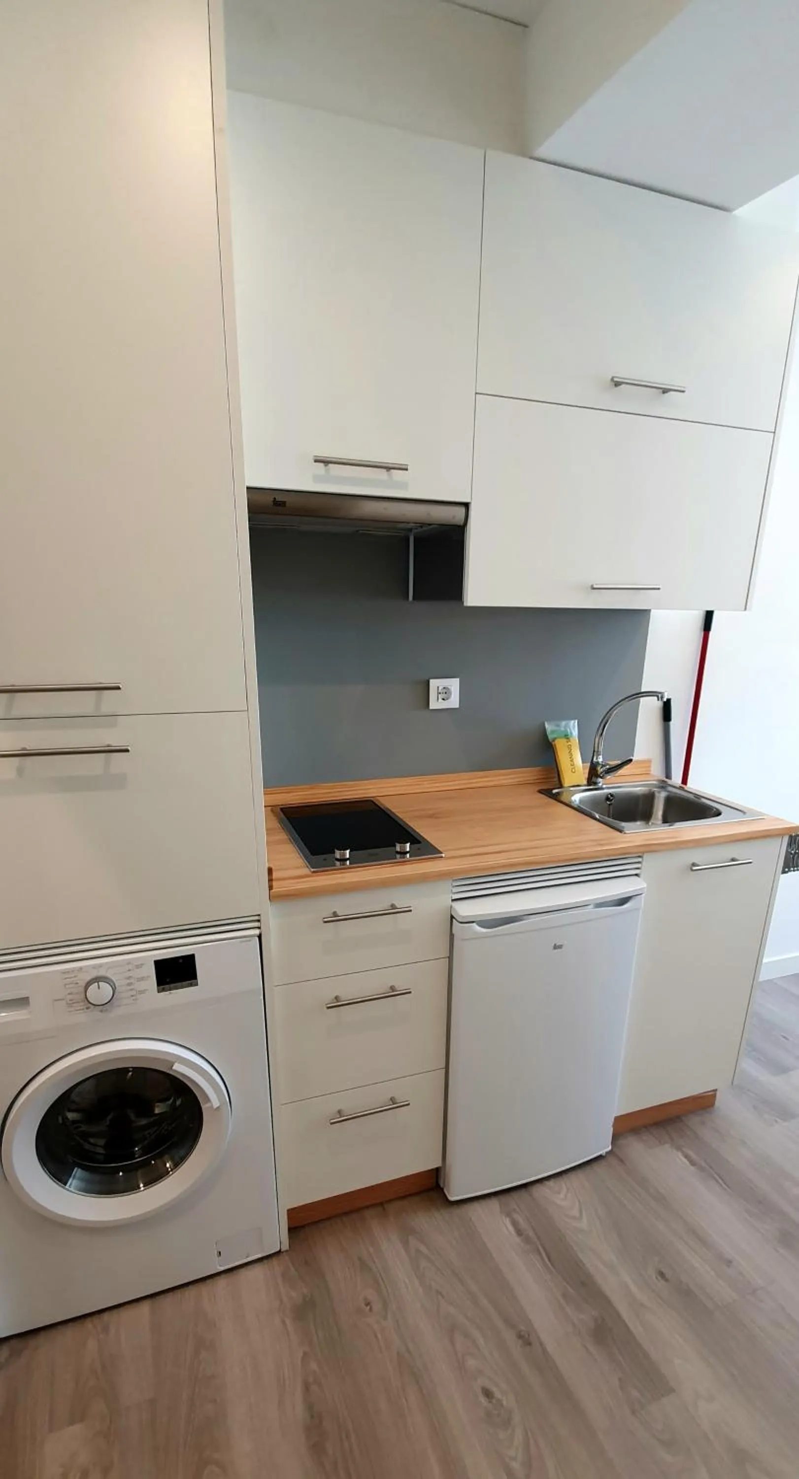 Kitchen or kitchenette in Apartamentos Costa da Morte Muxia