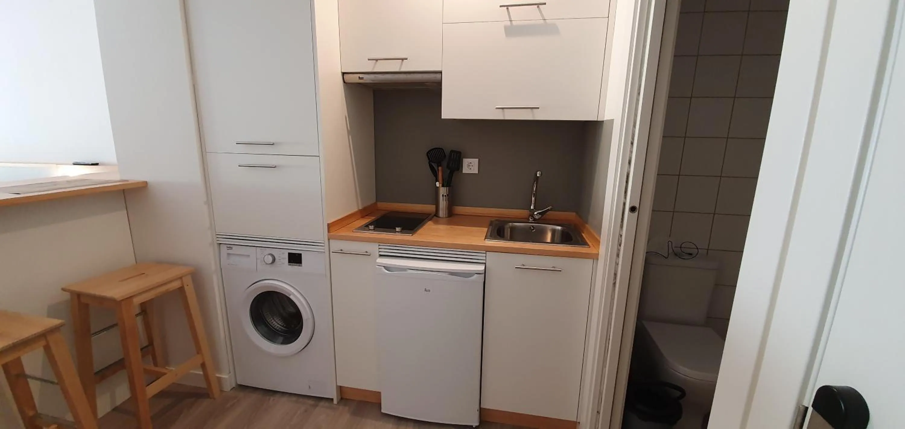 Kitchen or kitchenette in Apartamentos Costa da Morte Muxia