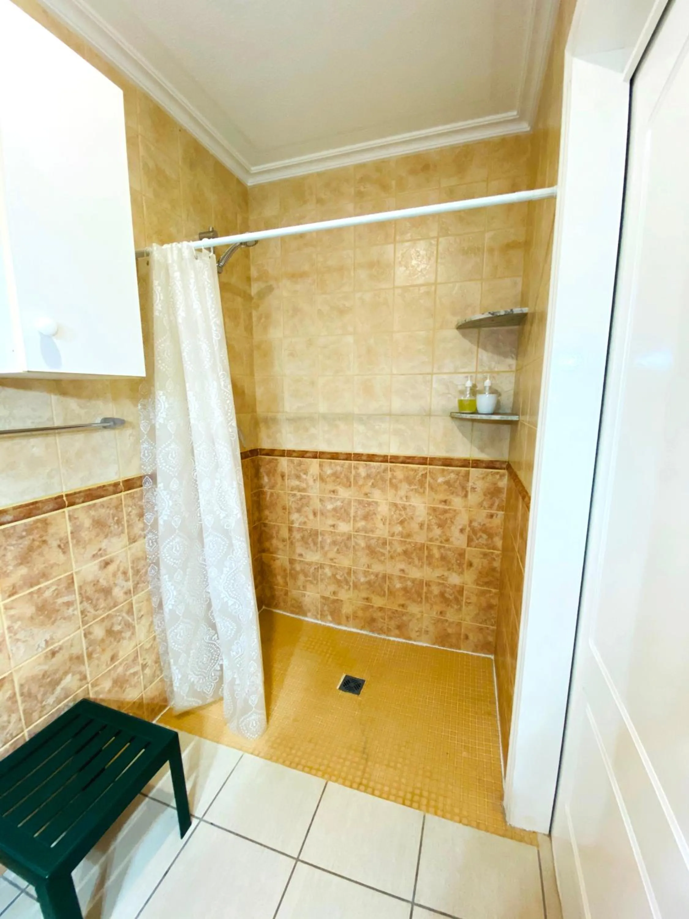 Shower in Hotel Costa Blanca Rojales