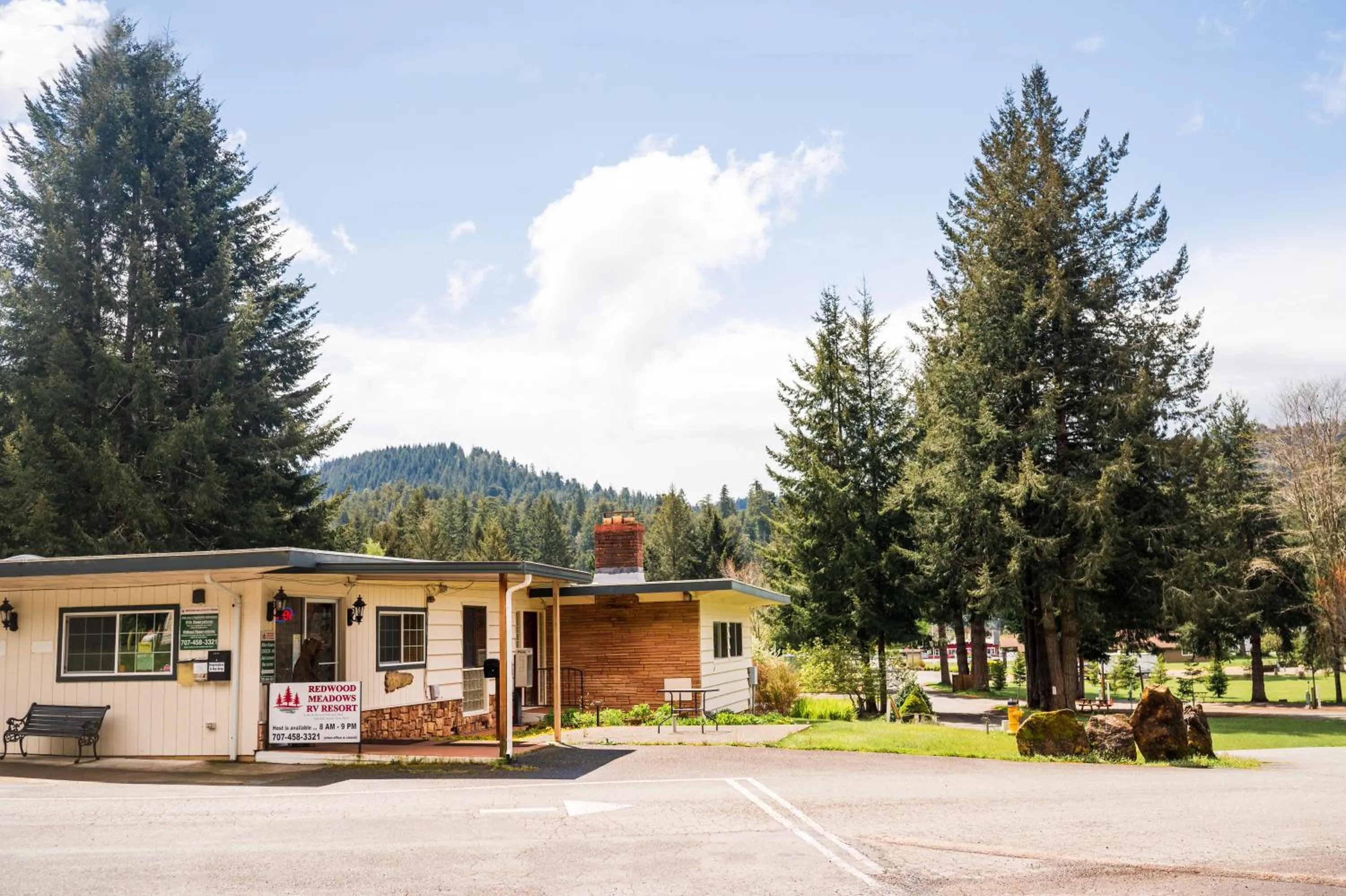 Property building in Redwood Meadows RV Resort