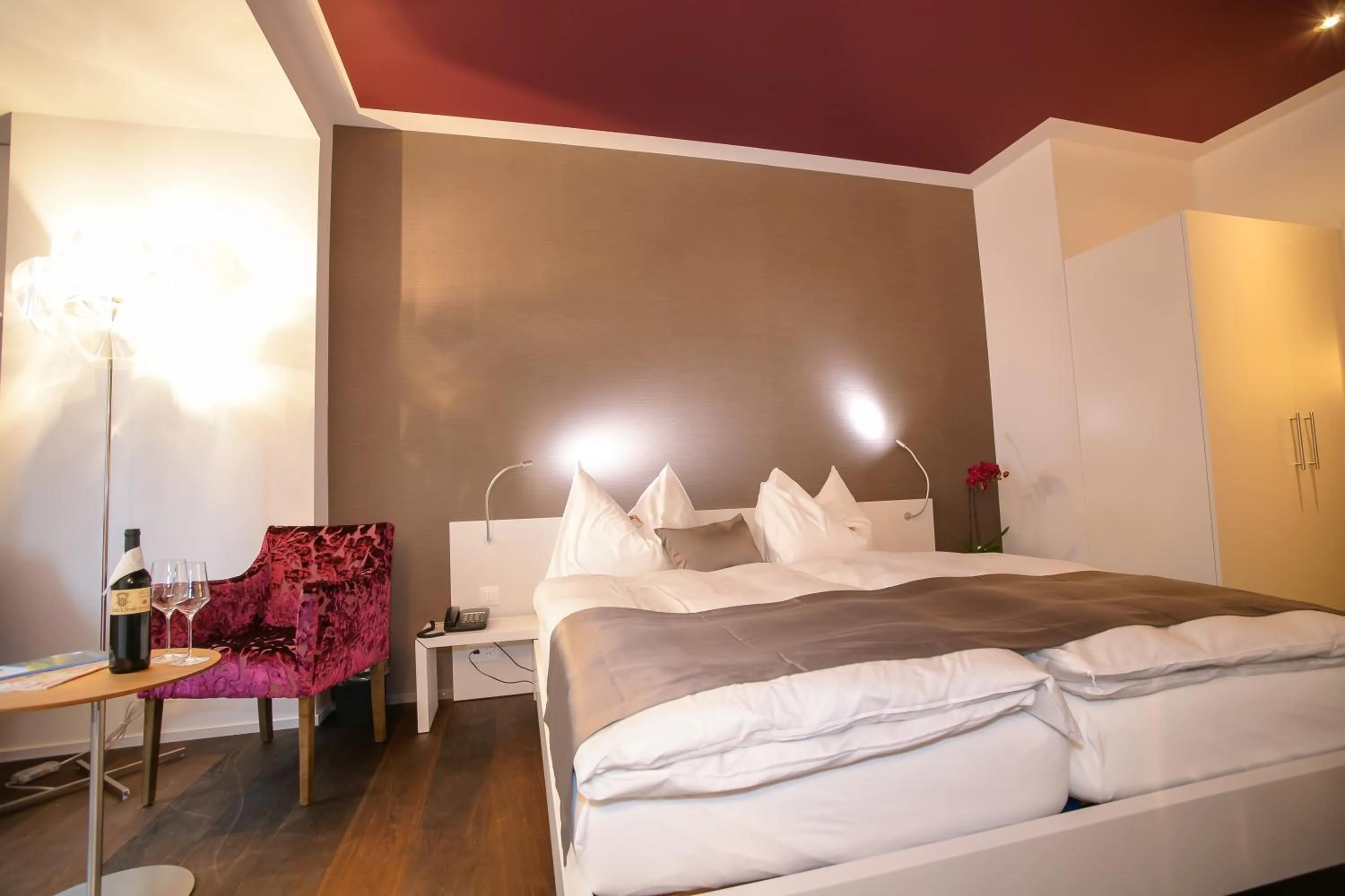 Bed in Boutique Hotel - Restaurant Orchidee