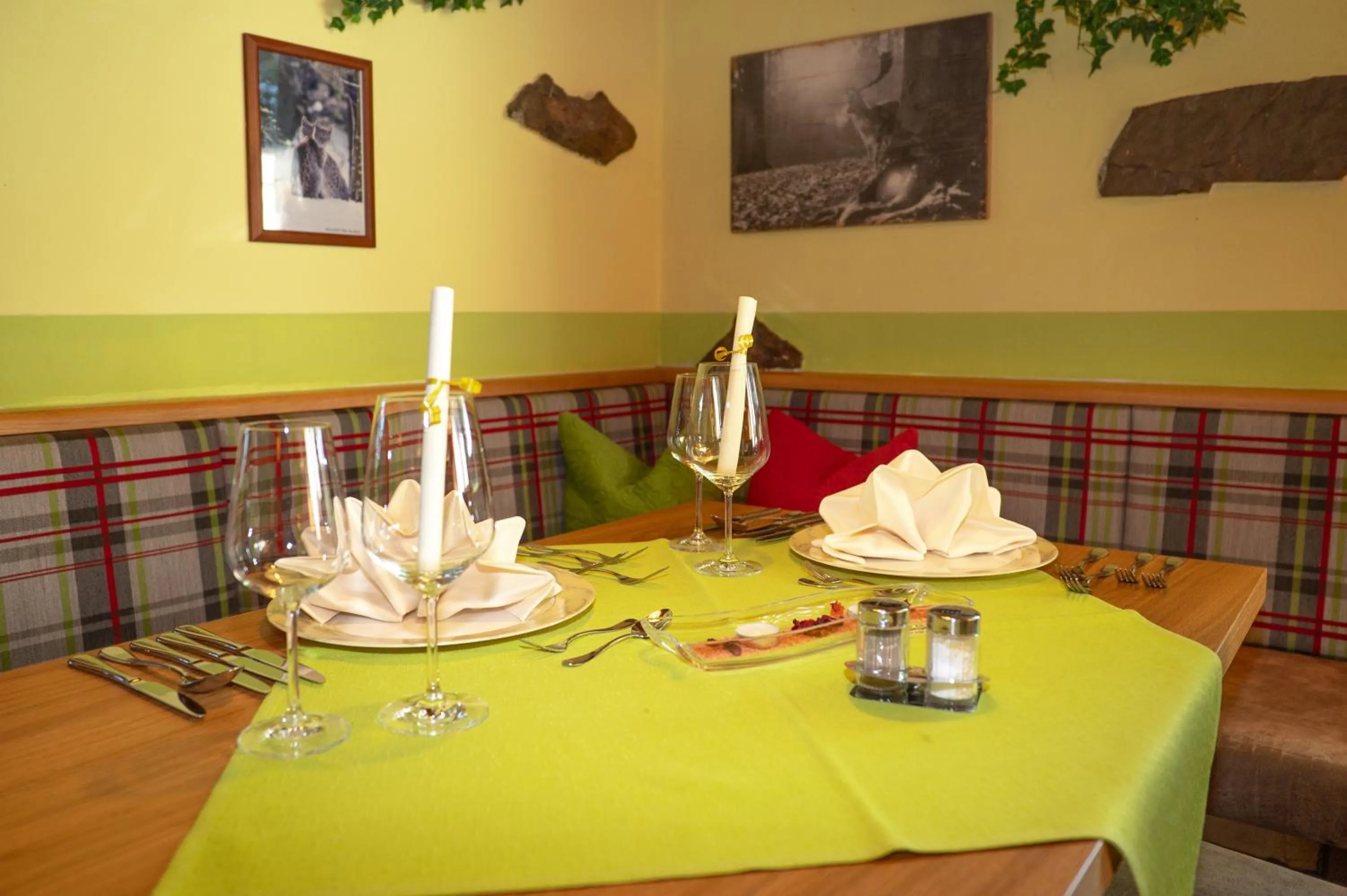 Restaurant/places to eat in Landhotel Tannenhof