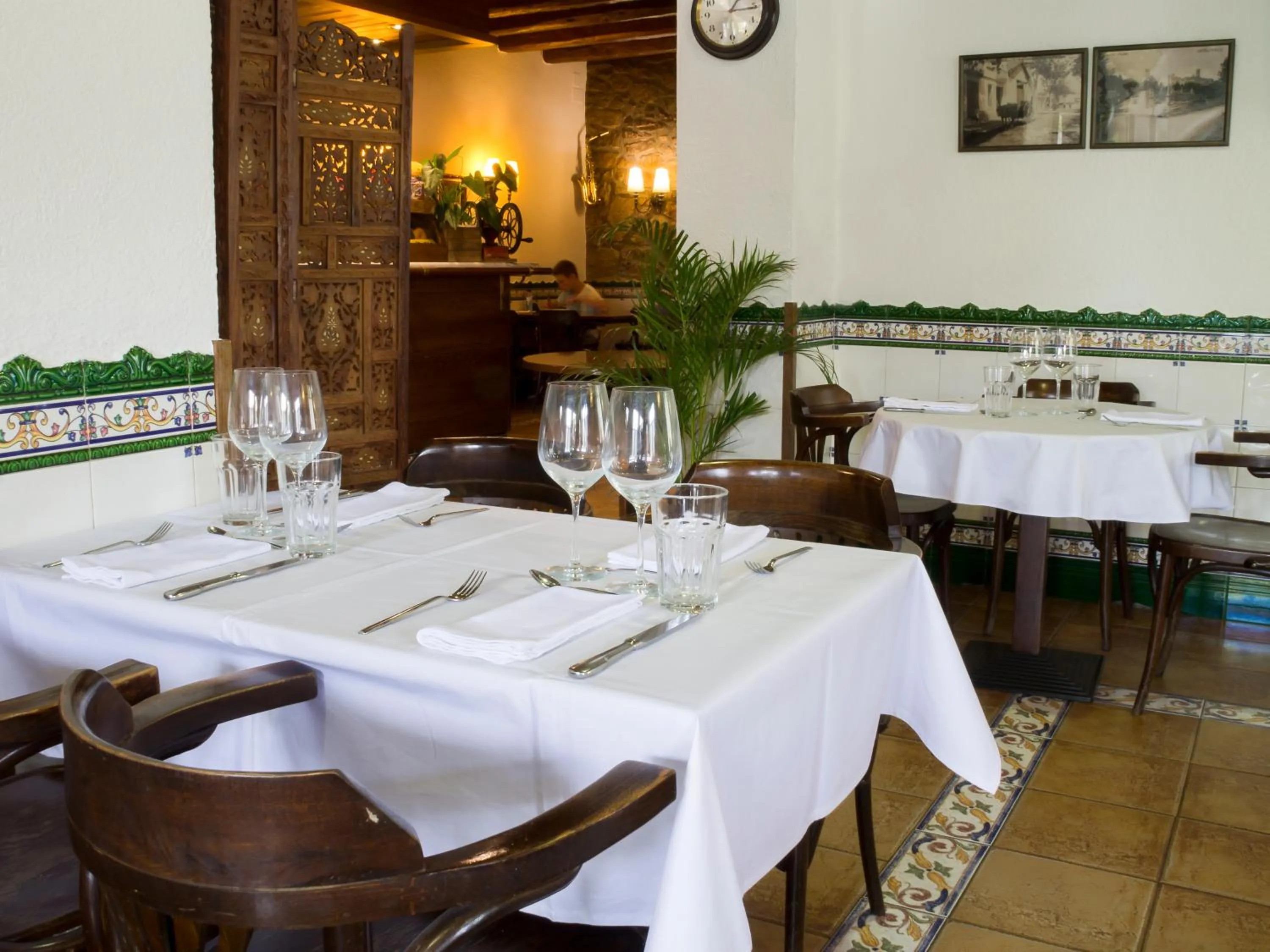 Restaurant/places to eat in La Violeta HOTEL SPA & CHILL OUT