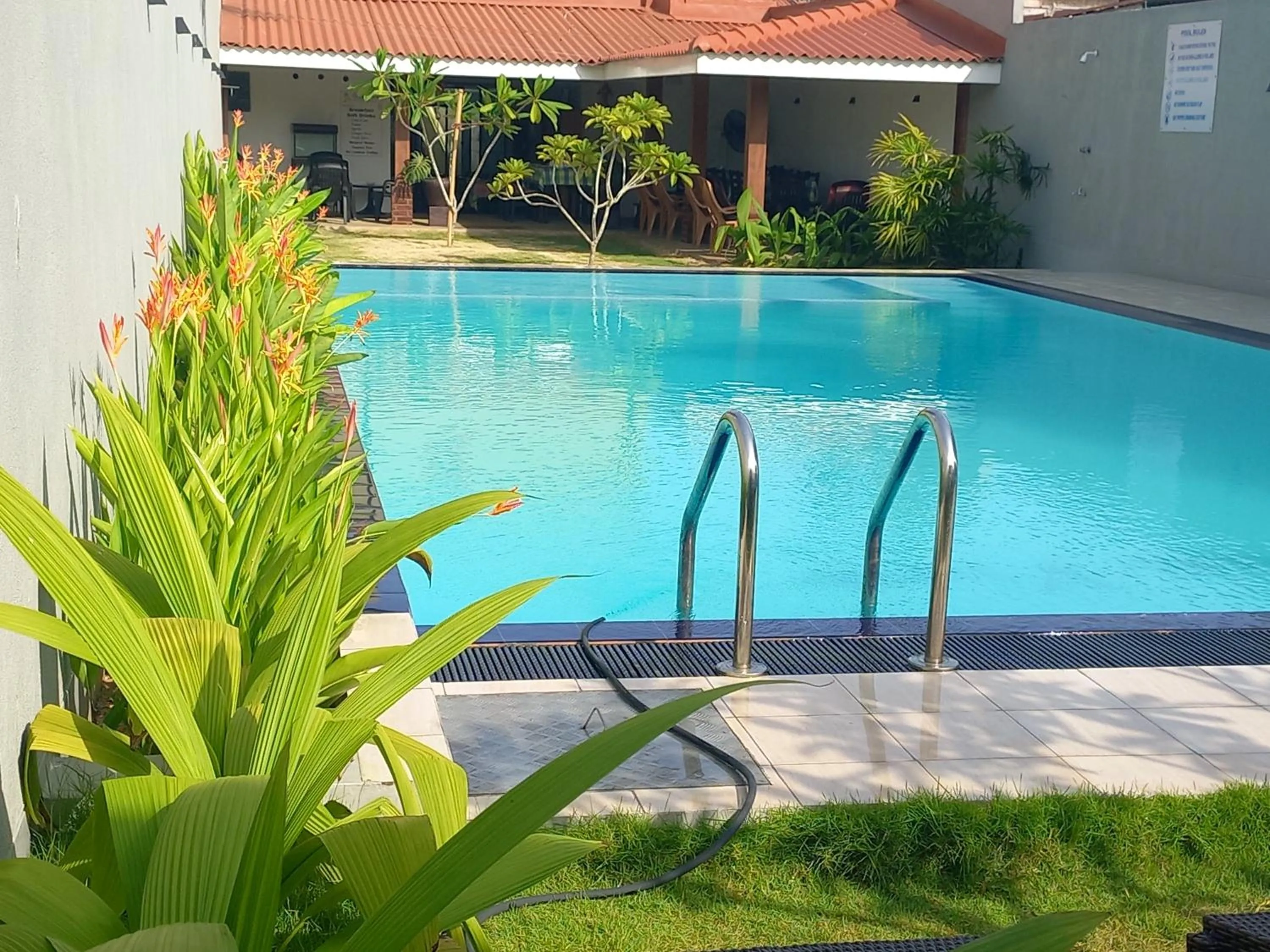Ocean View tourist guest house at Negombo beach near the airport