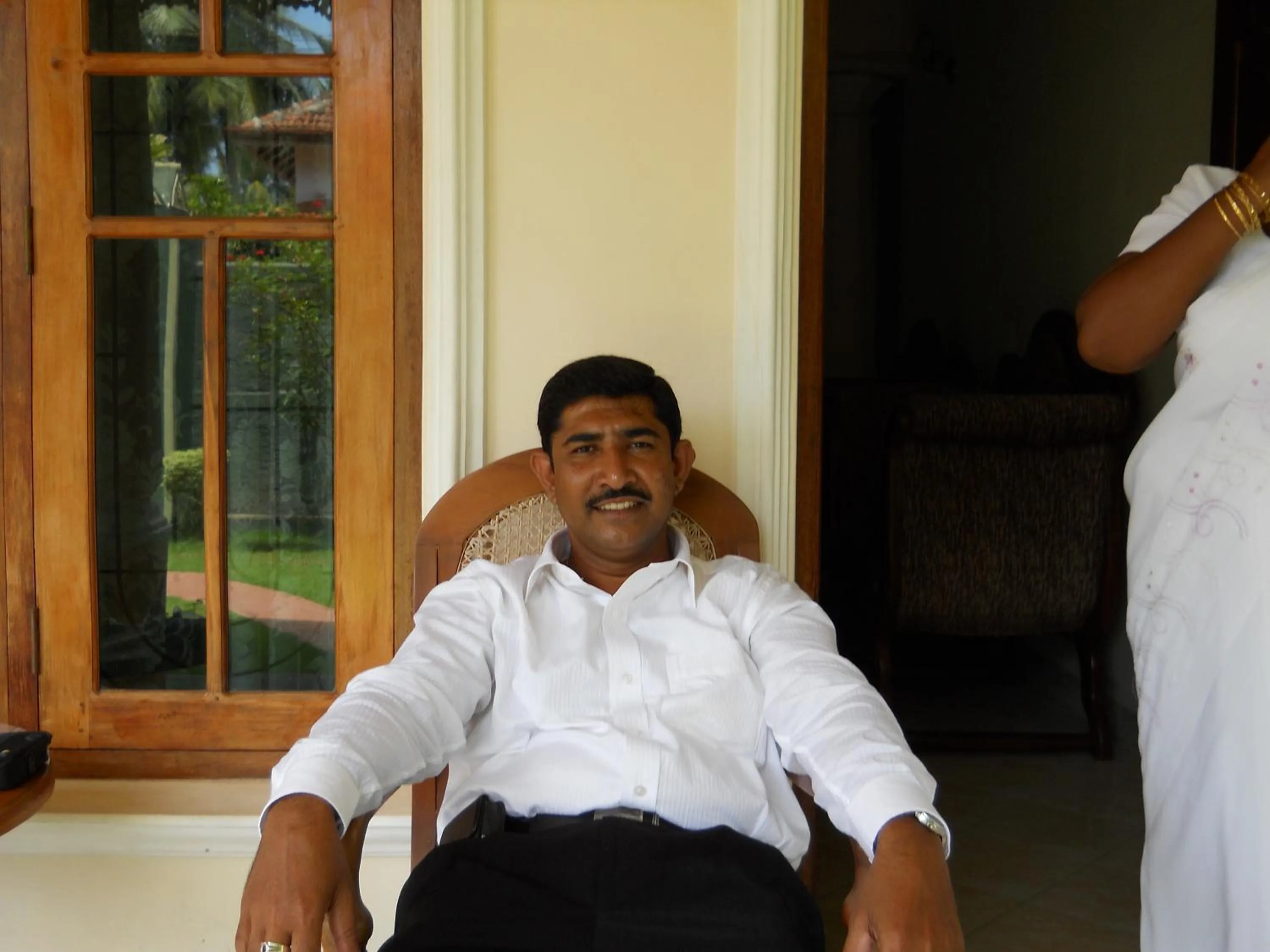 Family in Ocean View tourist guest house at Negombo beach near the airport