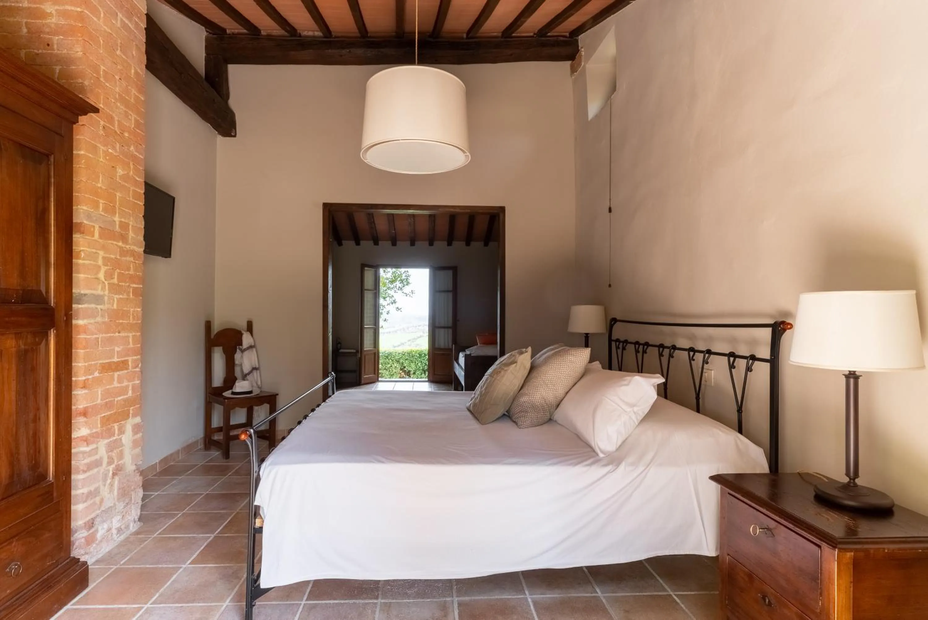 Bed in Tenuta Fattoria Vecchia