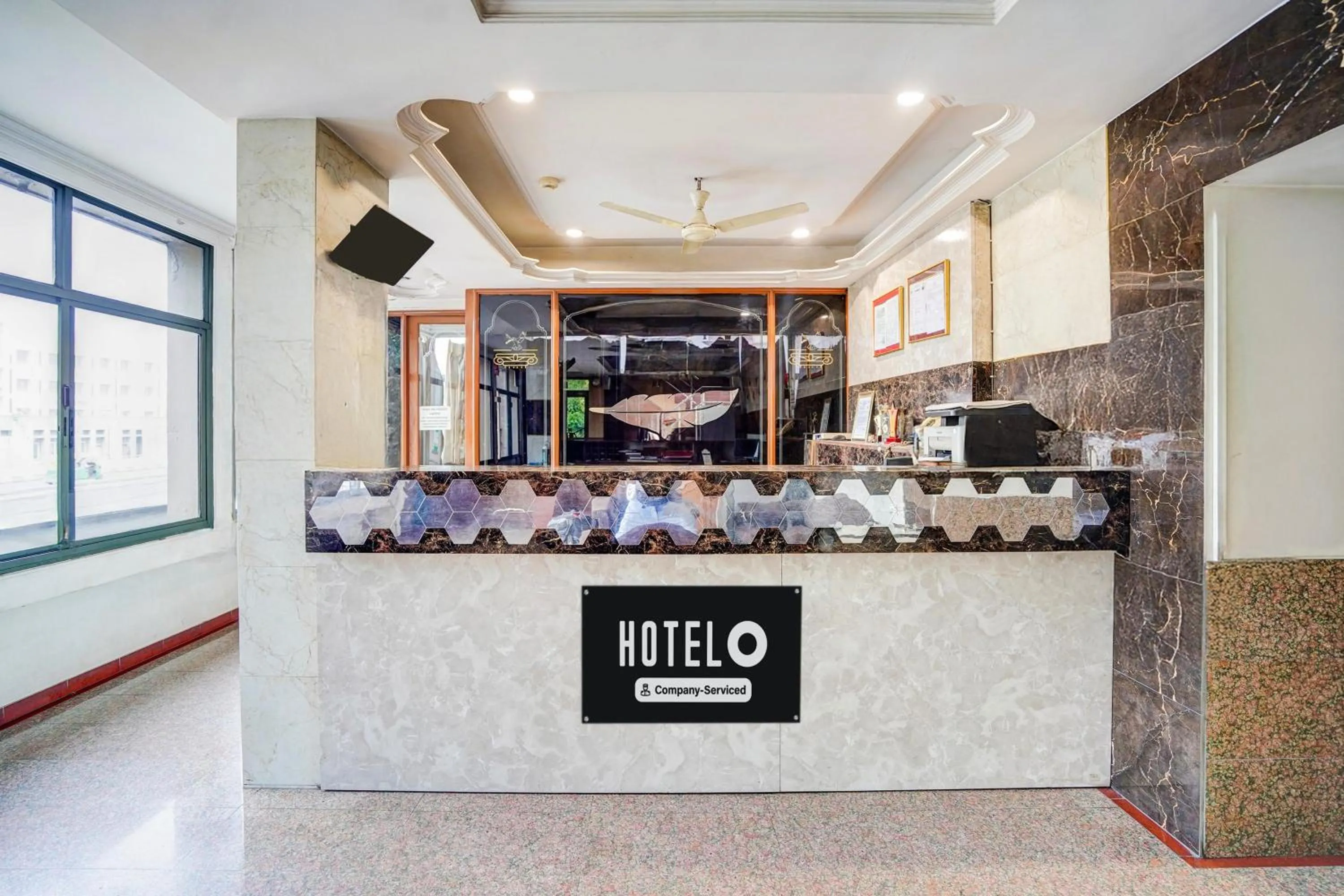 Lobby or reception in Super Hotel O Jamalpur Ahmedabad Formerly Hotel Peace