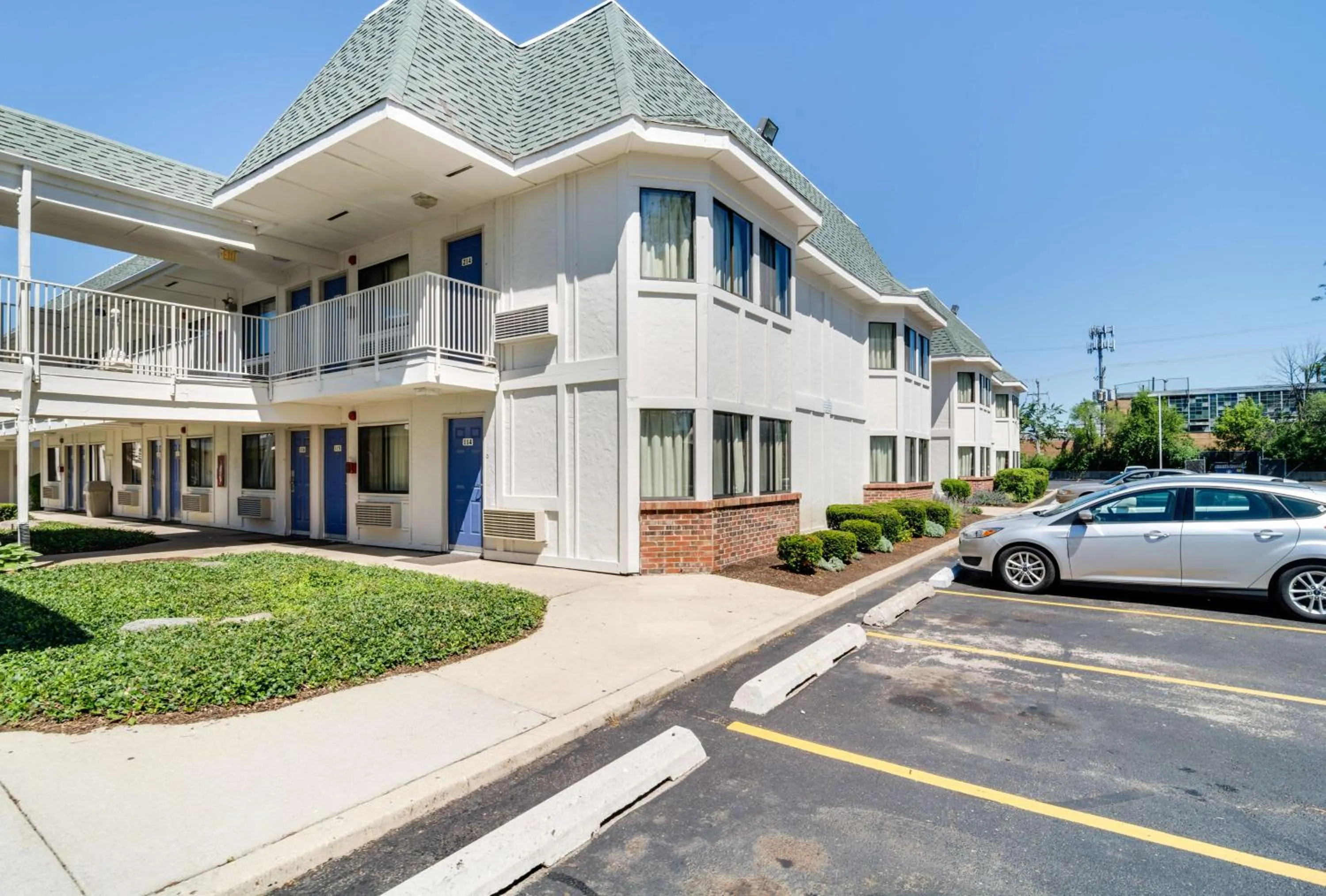 Property building in Motel 6-Schiller Park, IL - Chicago O'Hare