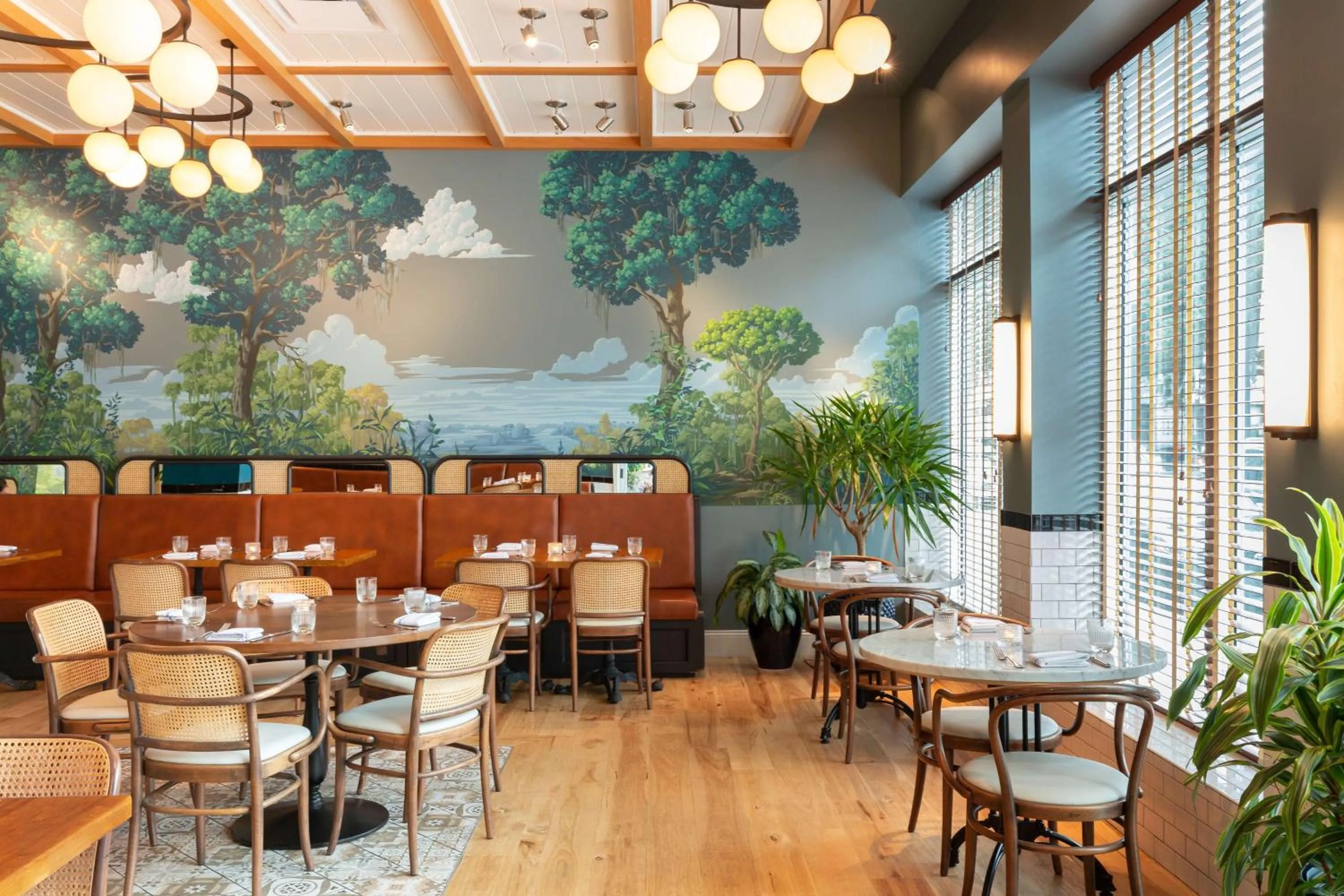 Restaurant/places to eat in The Drayton Hotel Savannah, Curio Collection by Hilton