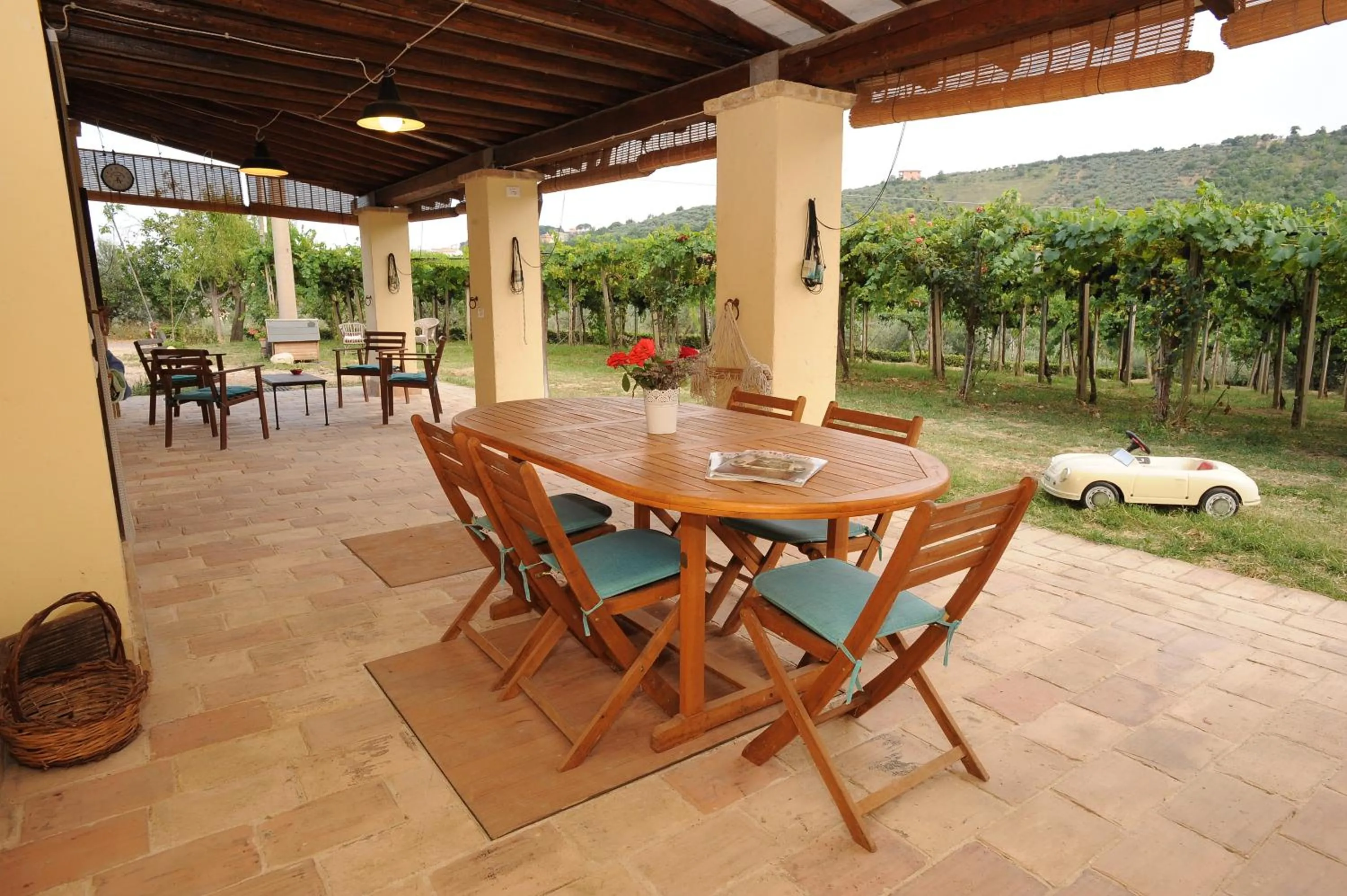 Patio in B&B Conca Del Pretore