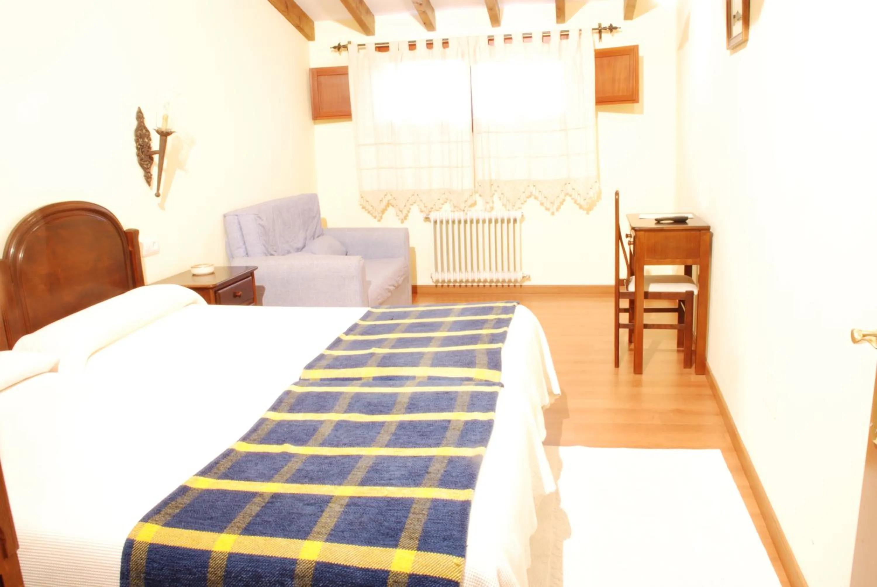 Photo of the whole room, Bed in Hotel O Portelo Rural