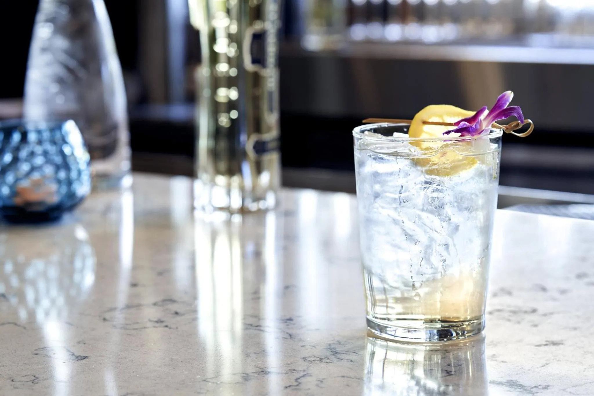 Lounge or bar in Archer Hotel Seattle/Redmond