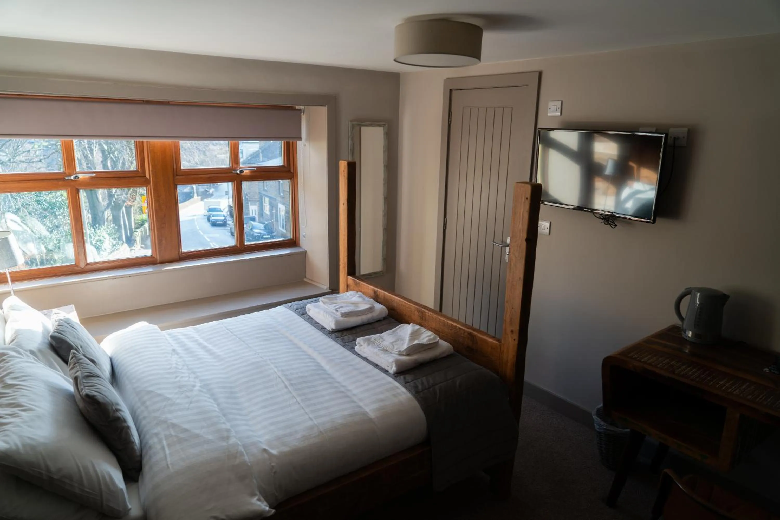 Bed in The Milestone