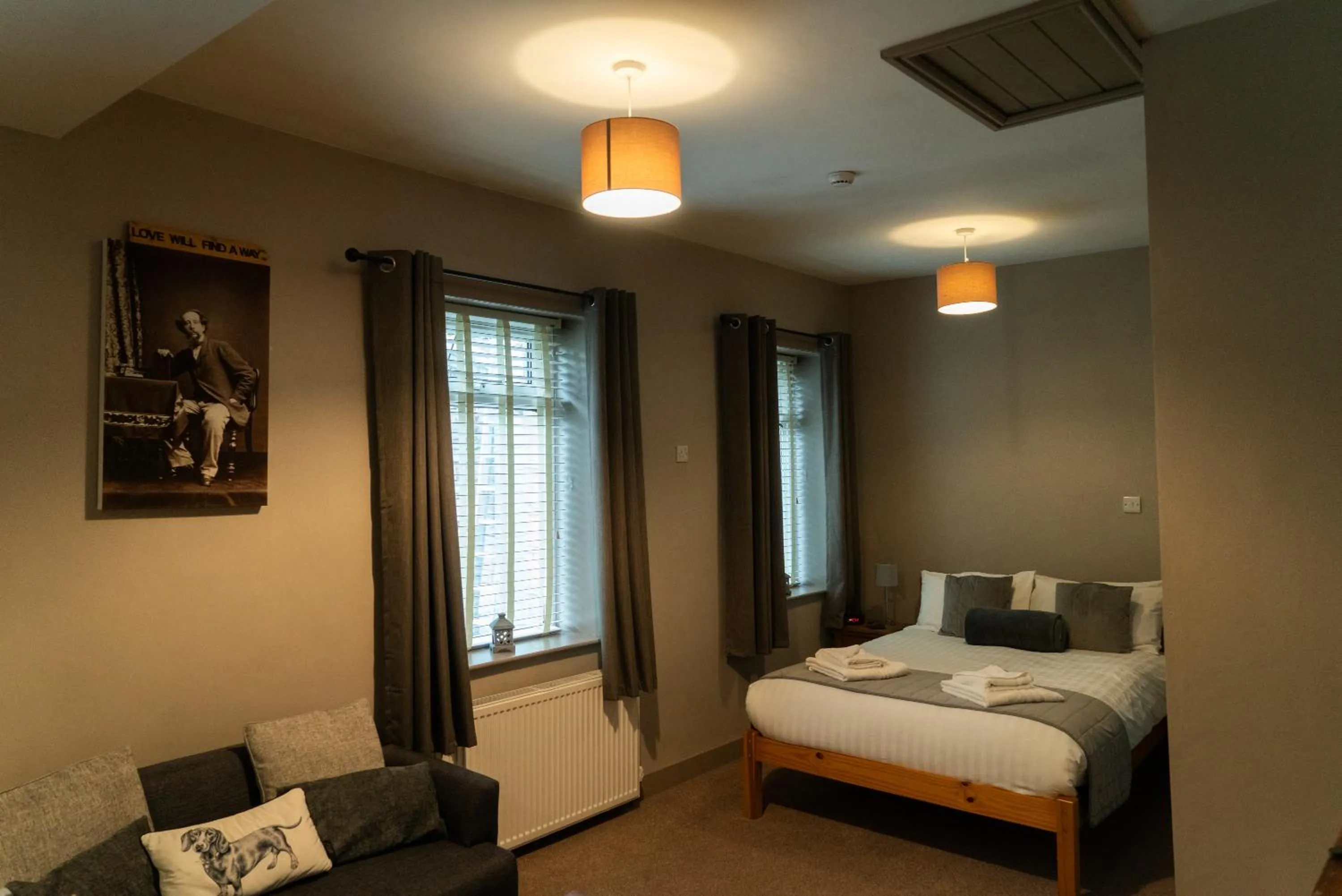 Bed in The Milestone