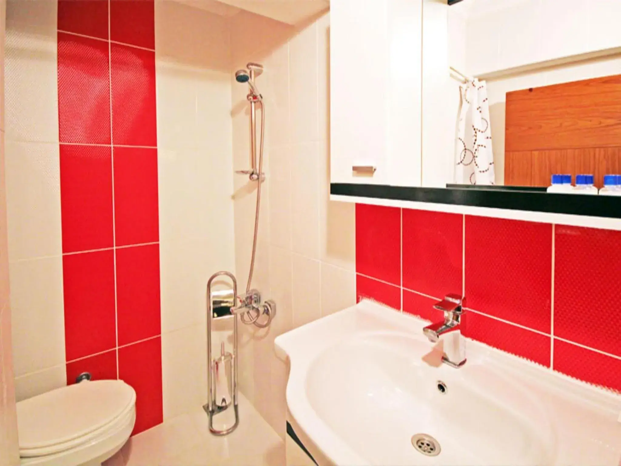 Standard Twin Room in Ucem Hotel Golden Sea Standard Twin Room in Ucem Hotel Golden Sea