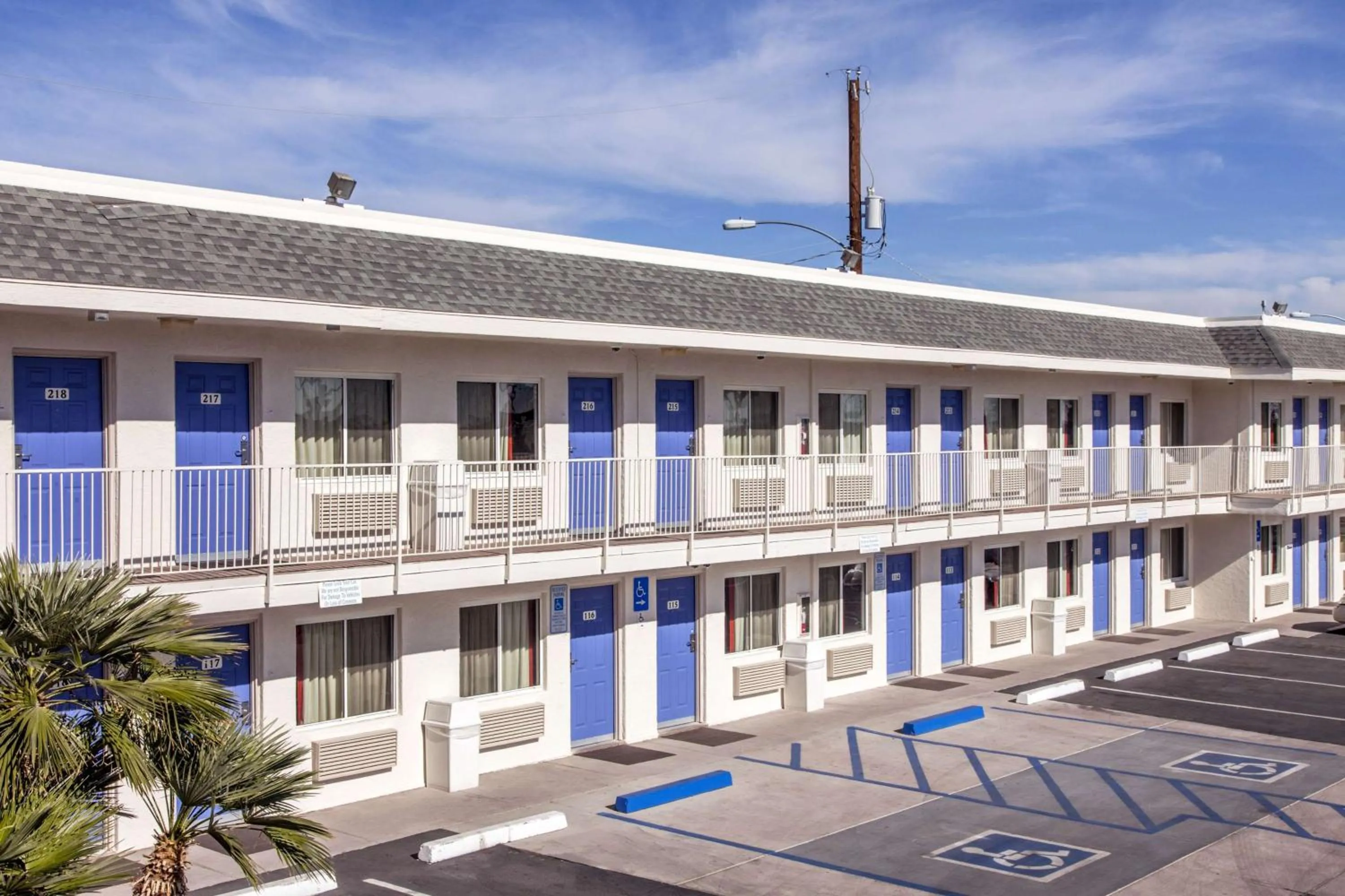 Property building in Motel 6-Phoenix, AZ - Airport - 24th Street