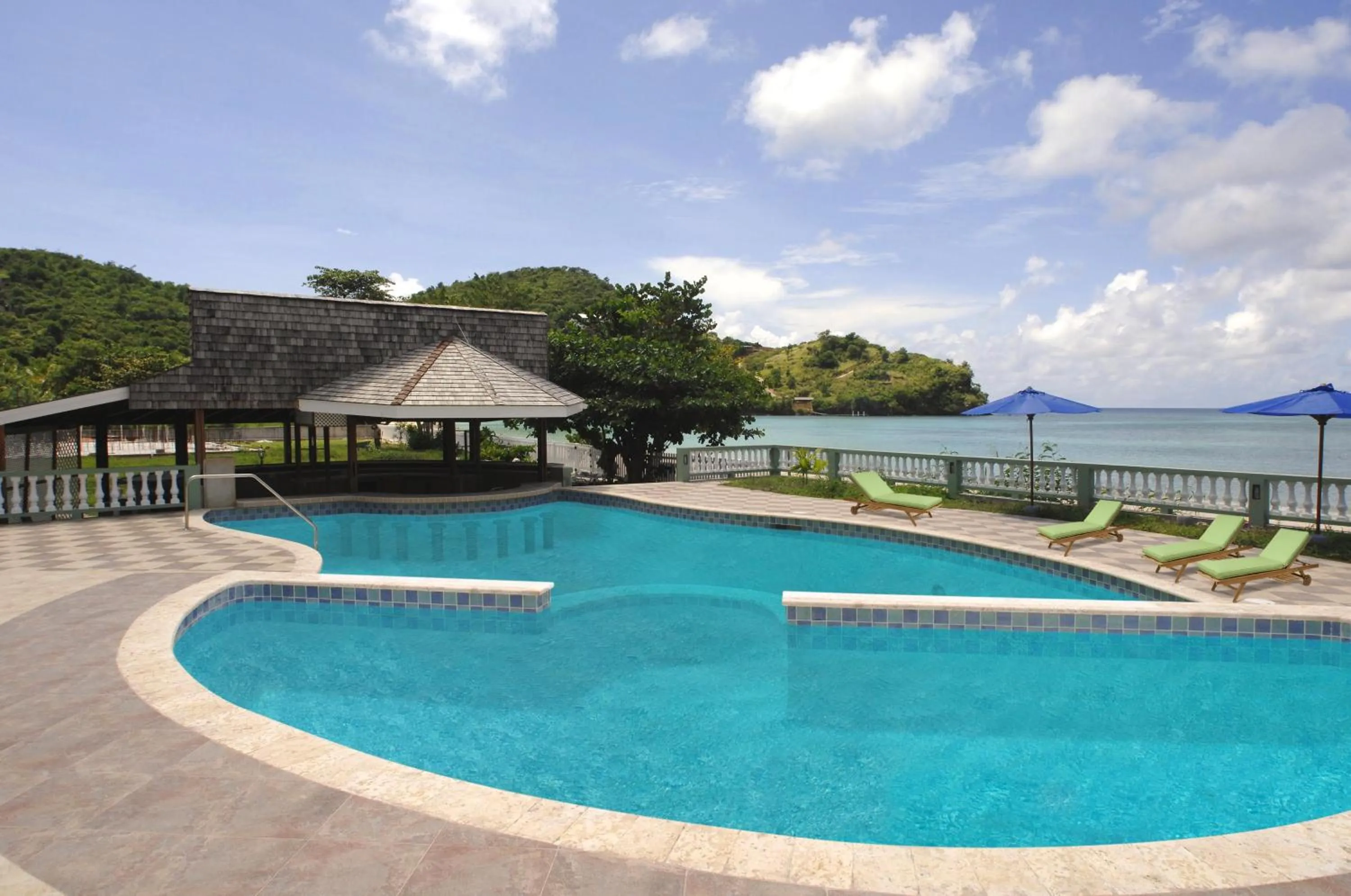 Swimming pool in Kalinago Beach Resort