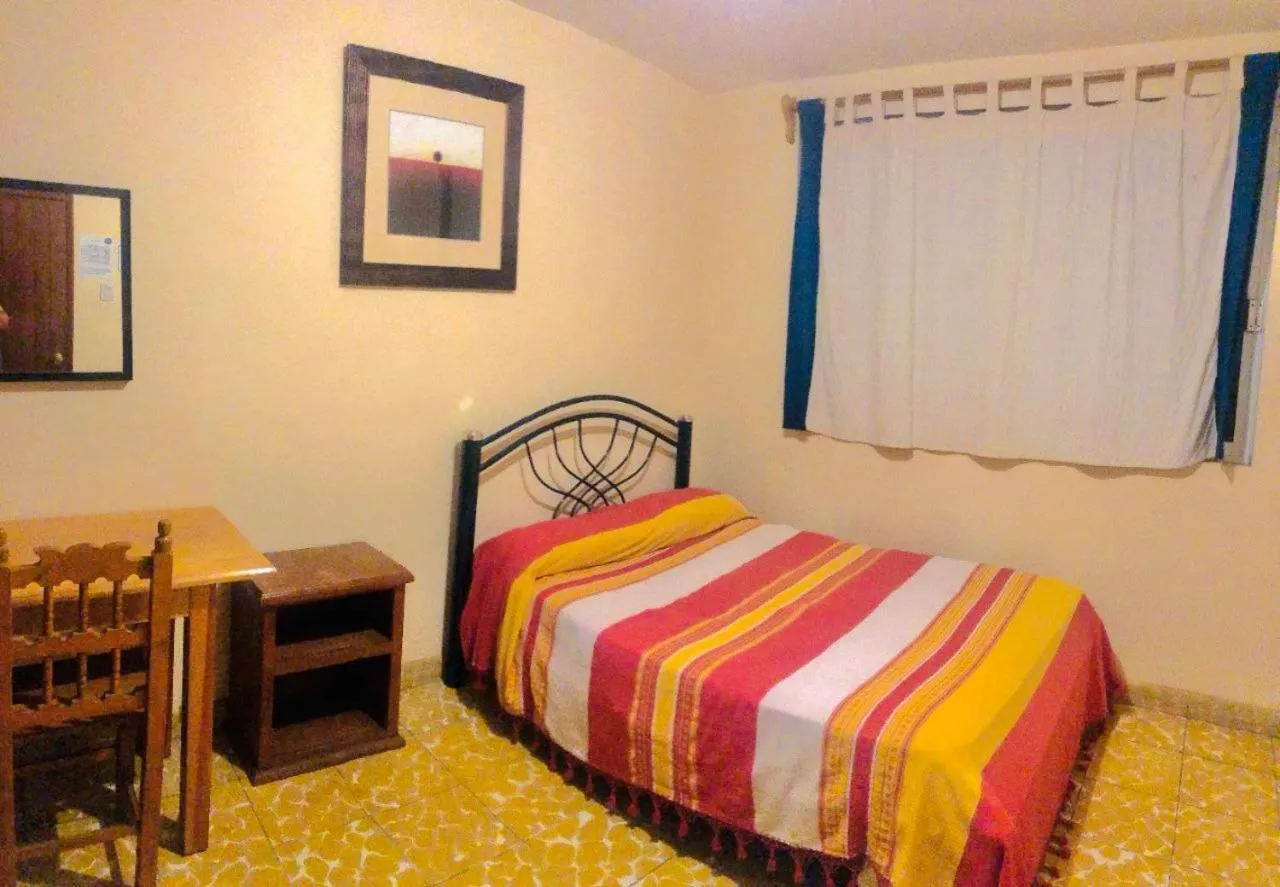 Bed in Los Nardos Hostel -pet friendly-