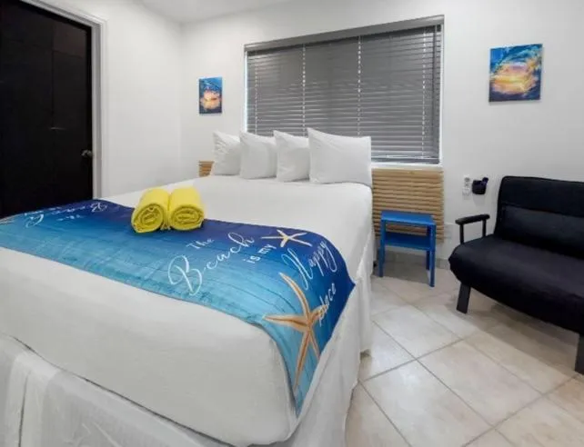 Bed in Hollywood Sunrise