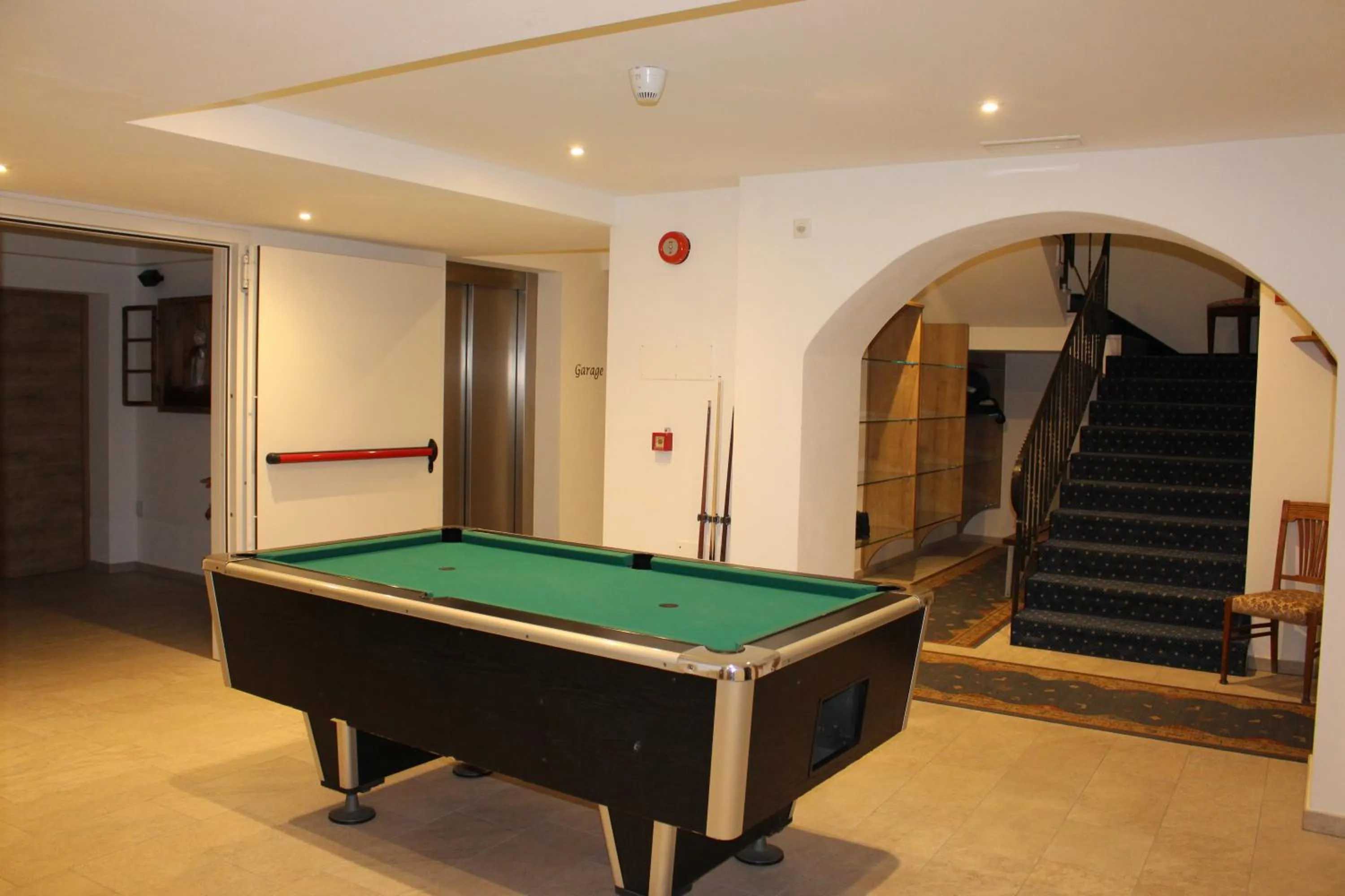 Garni Residence Trocker