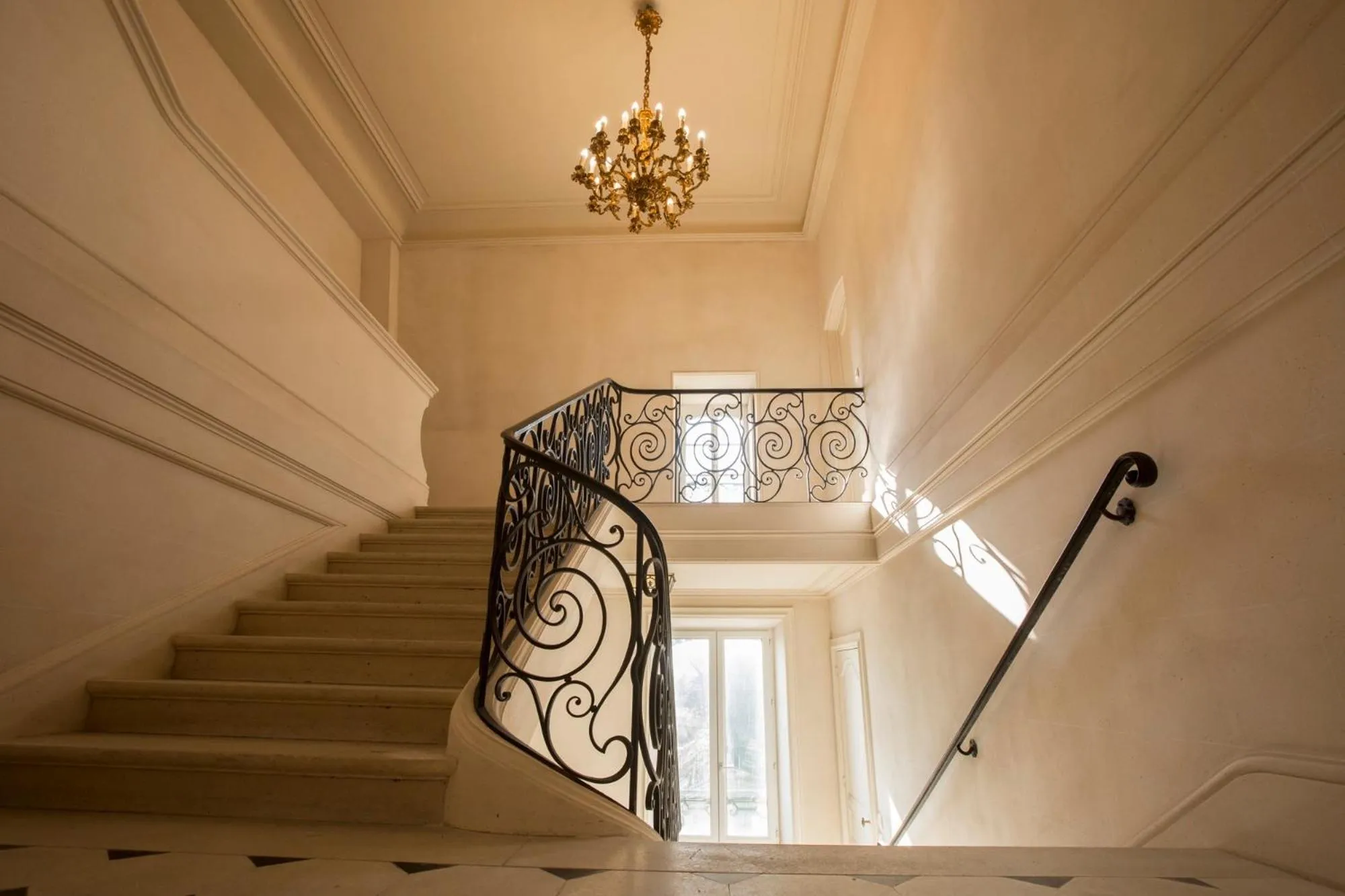 Photo of the whole room in Chateau des Monts