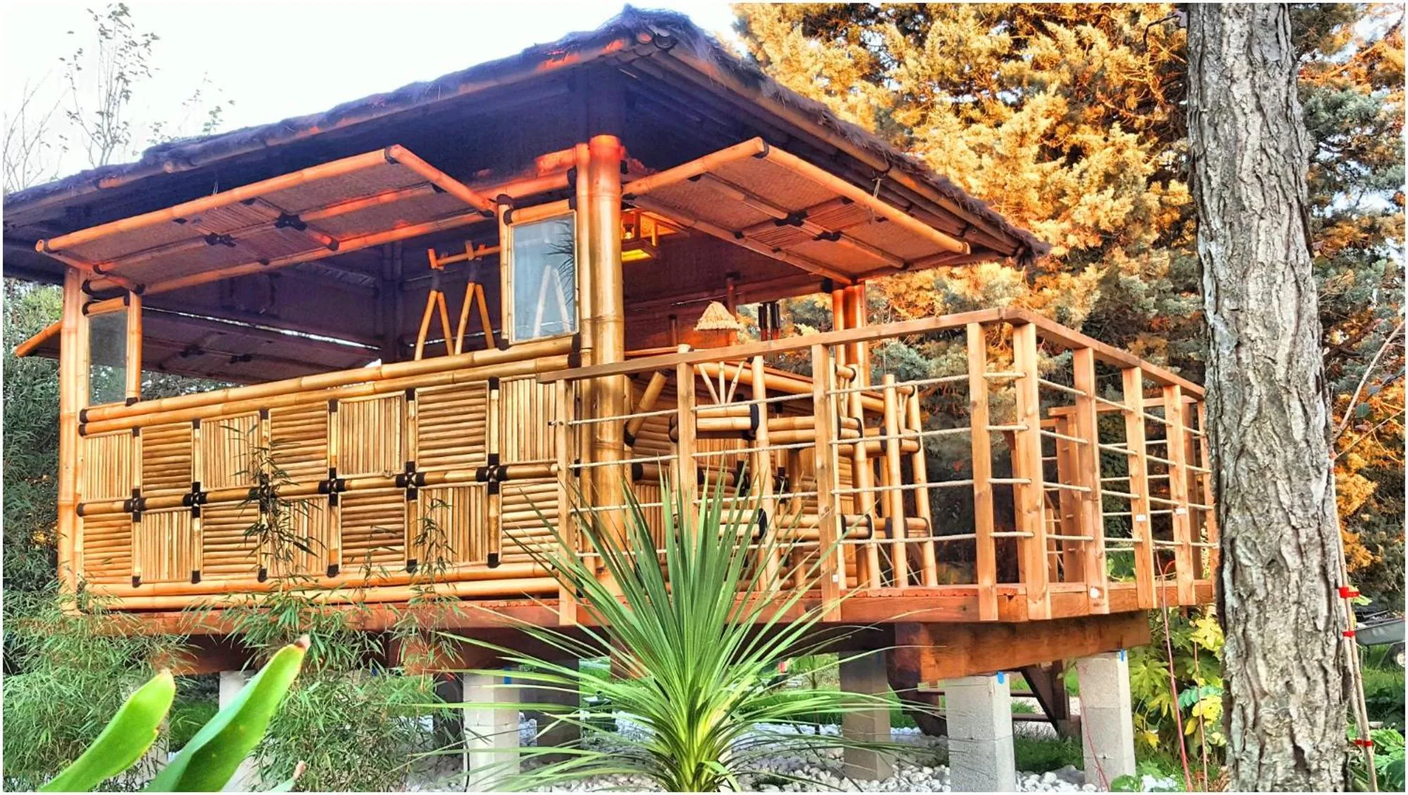 Garden view, Property Building in La Demeure de l'Arche