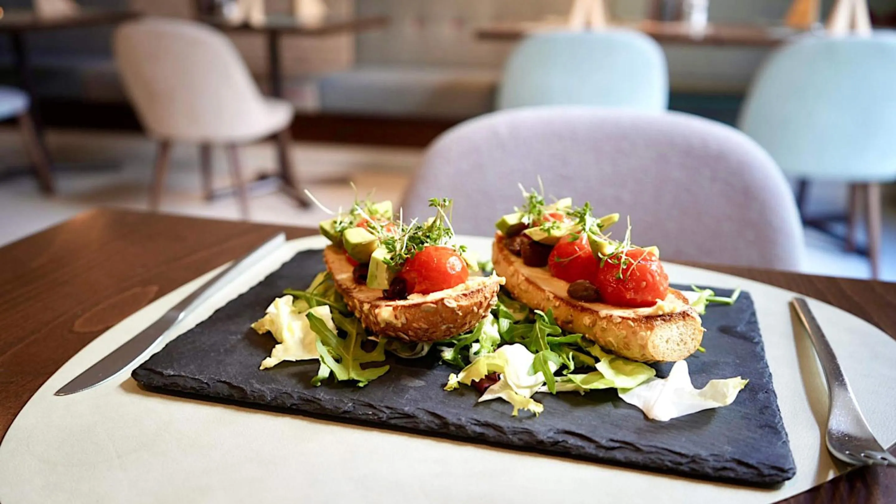 Restaurant/places to eat in City Hotel Merano