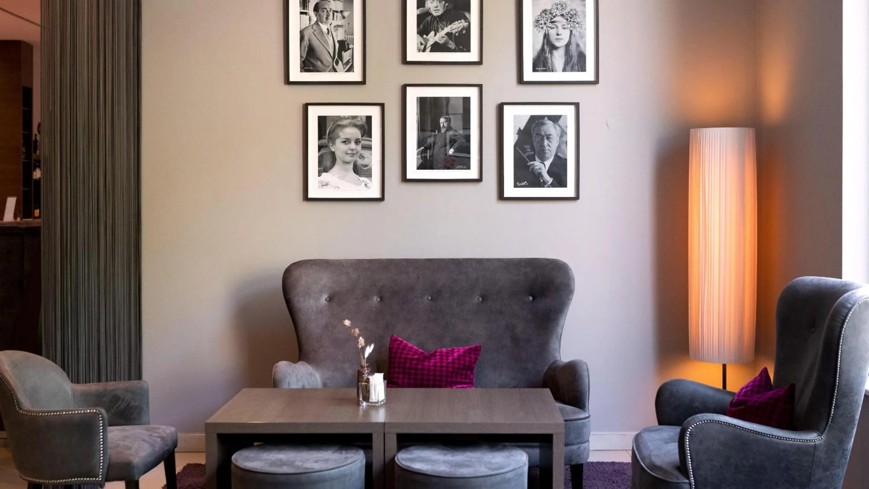 Lobby or reception in City Hotel Merano