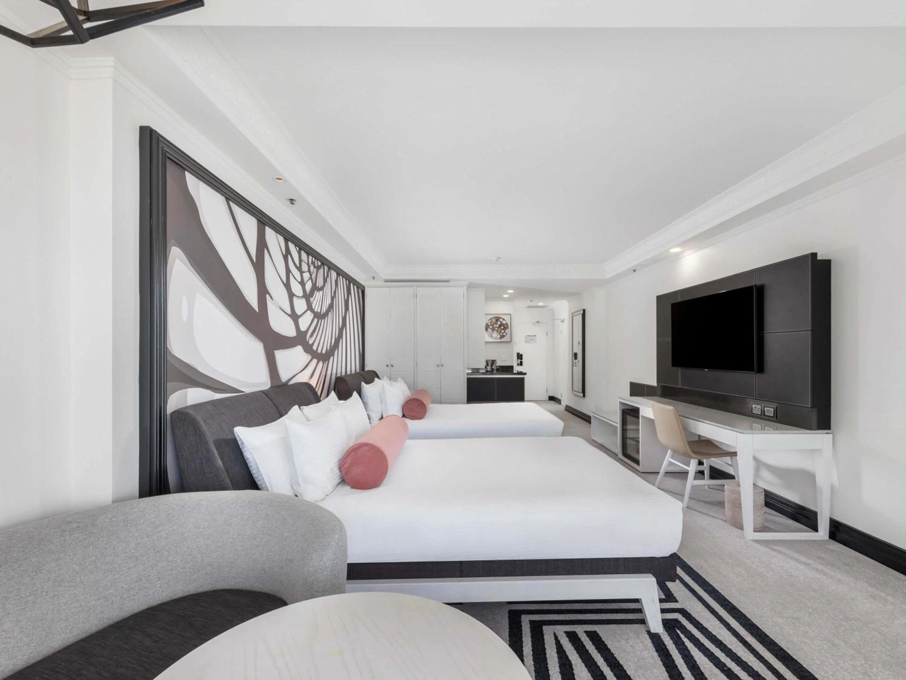 Bedroom, Bed in Pullman Cairns International