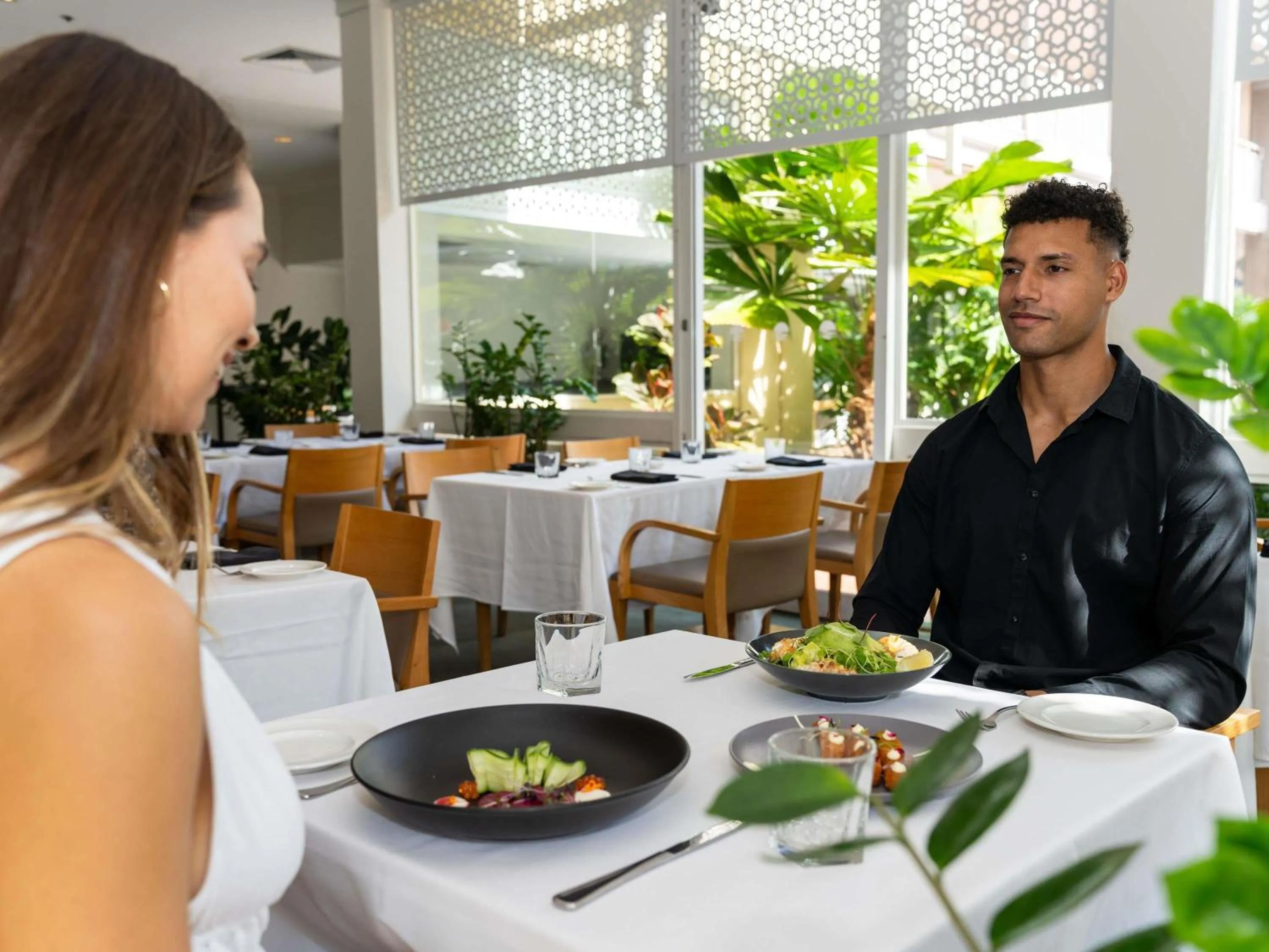 Restaurant/places to eat in Pullman Cairns International