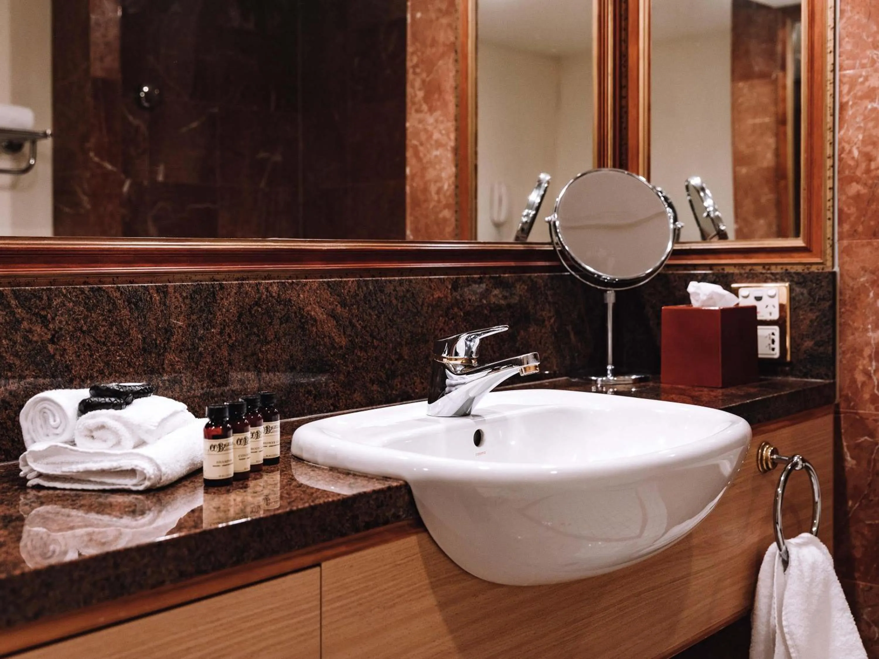 Bedroom in Pullman Cairns International