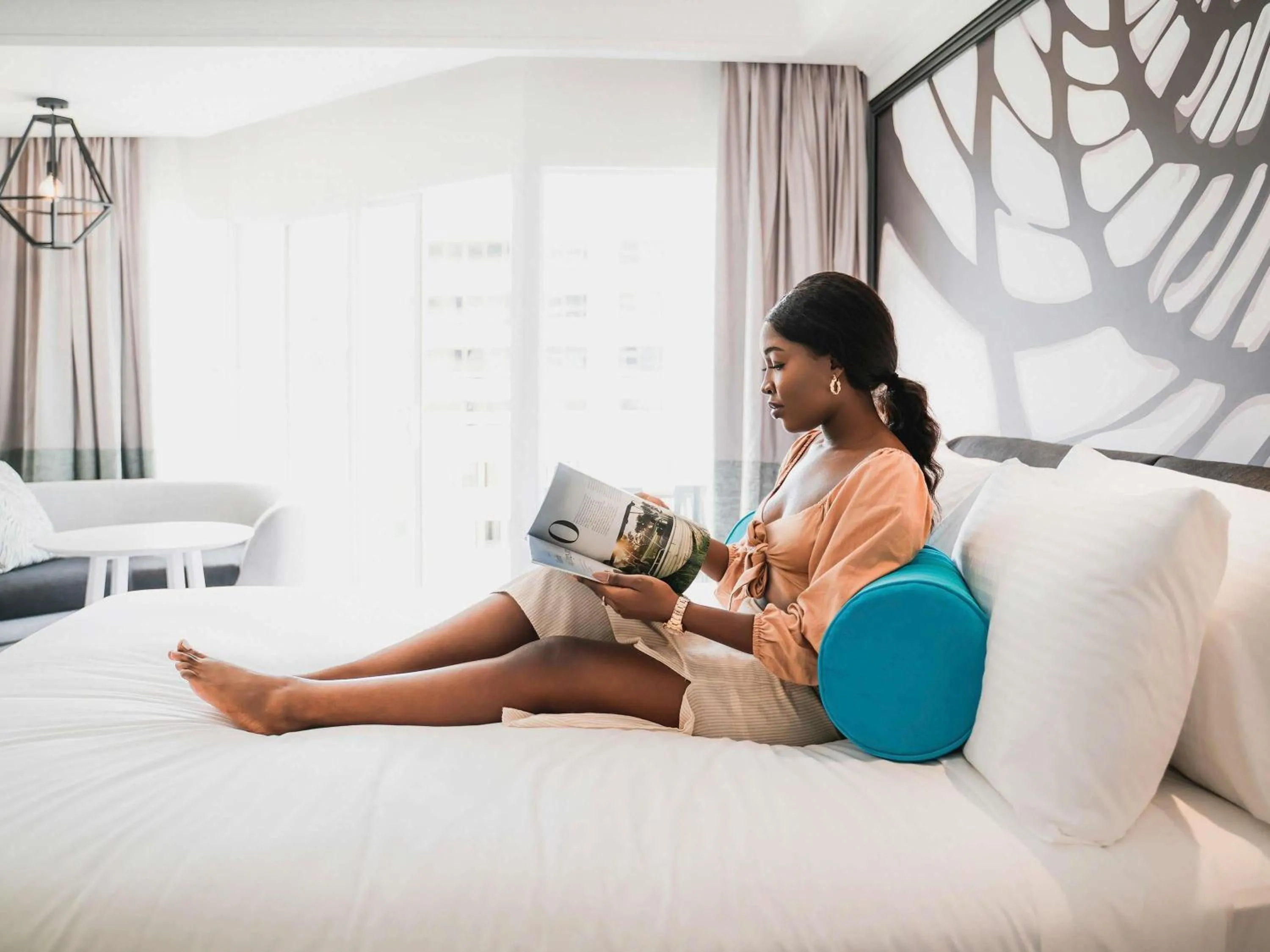 Property building, Bed in Pullman Cairns International