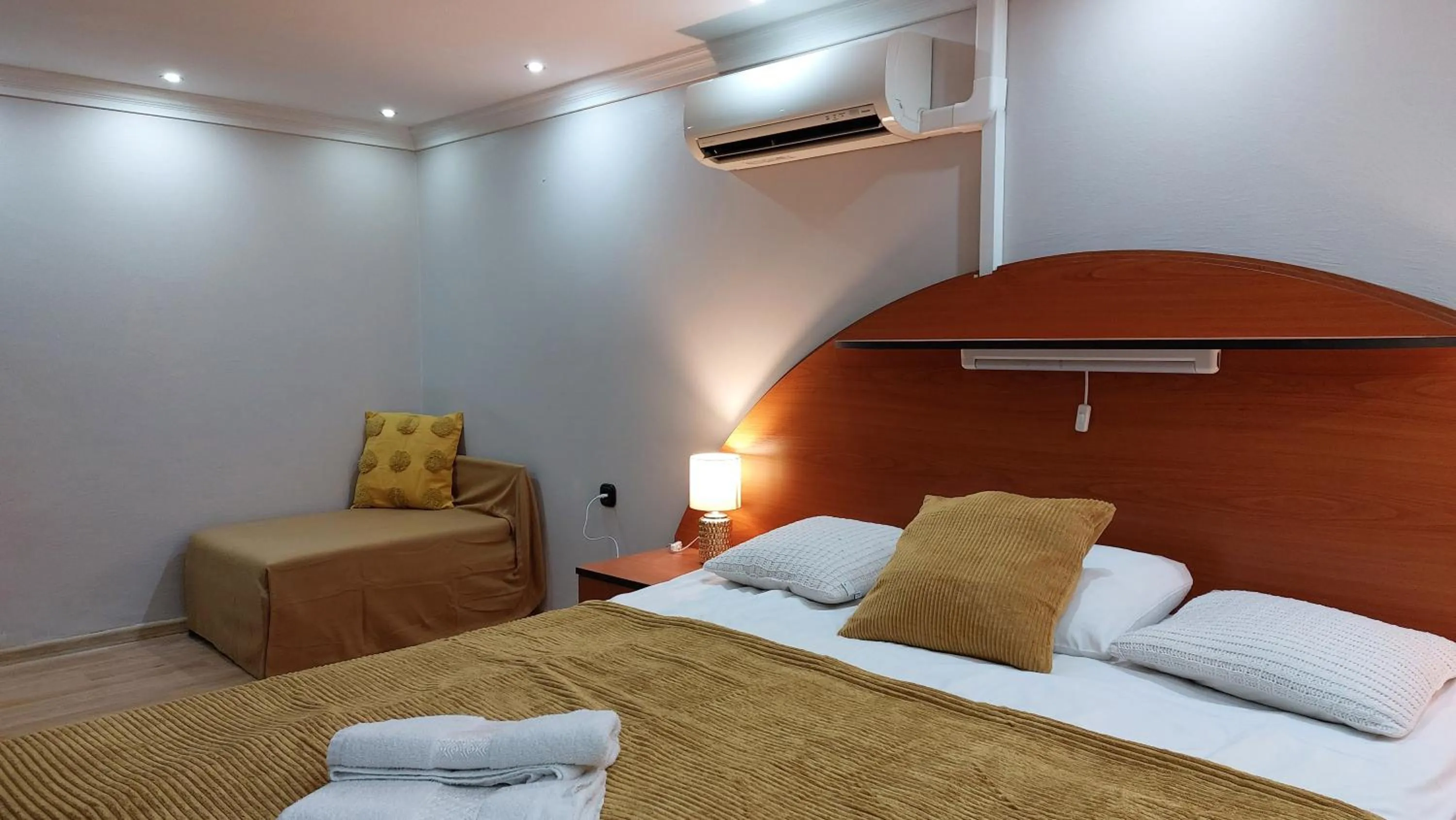 Bed in Family Apartman